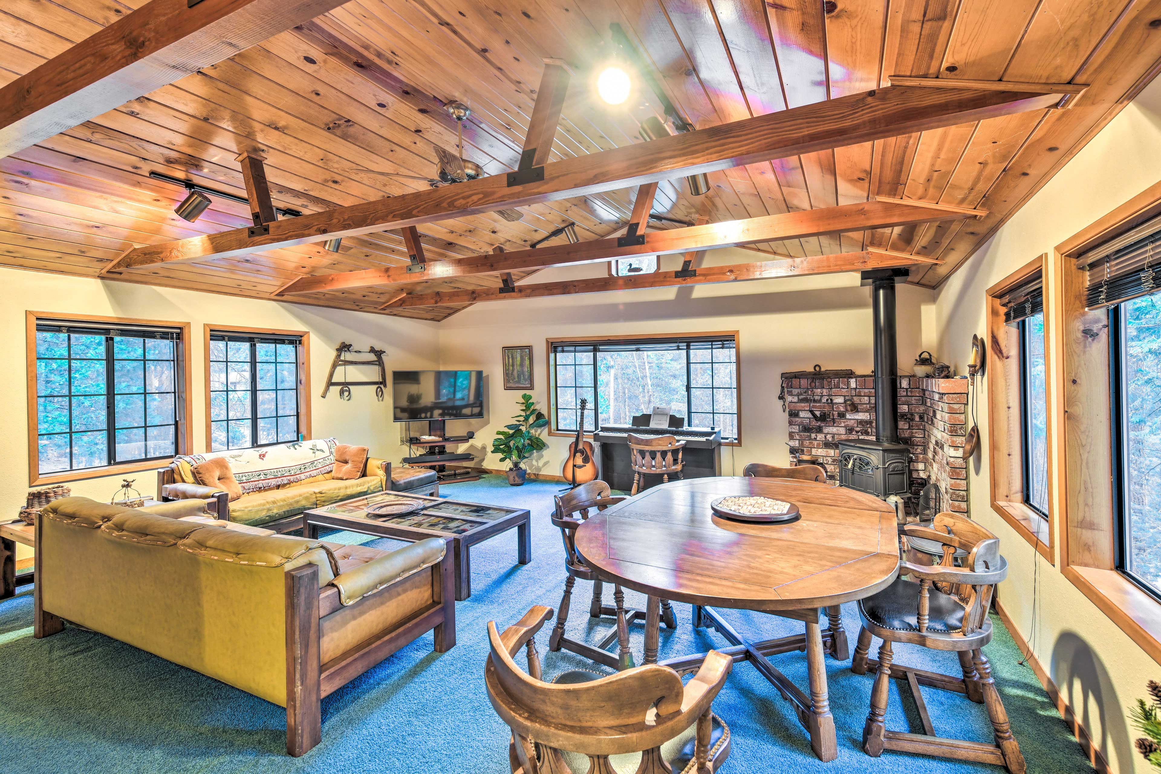 Game Room | Basement | Home Theater System | DVD Player w/ Video Library