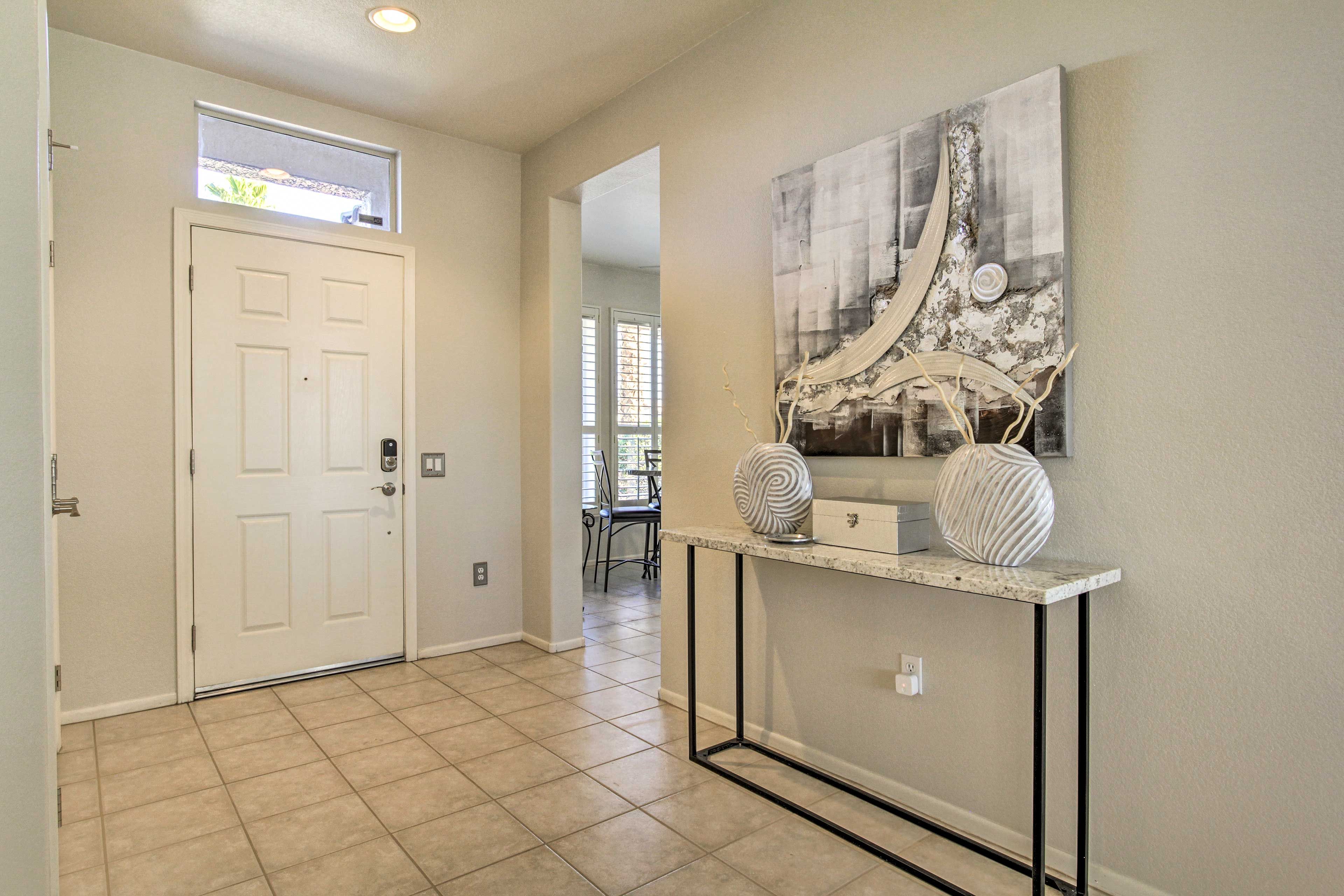 Front Entryway | Keyless Entry
