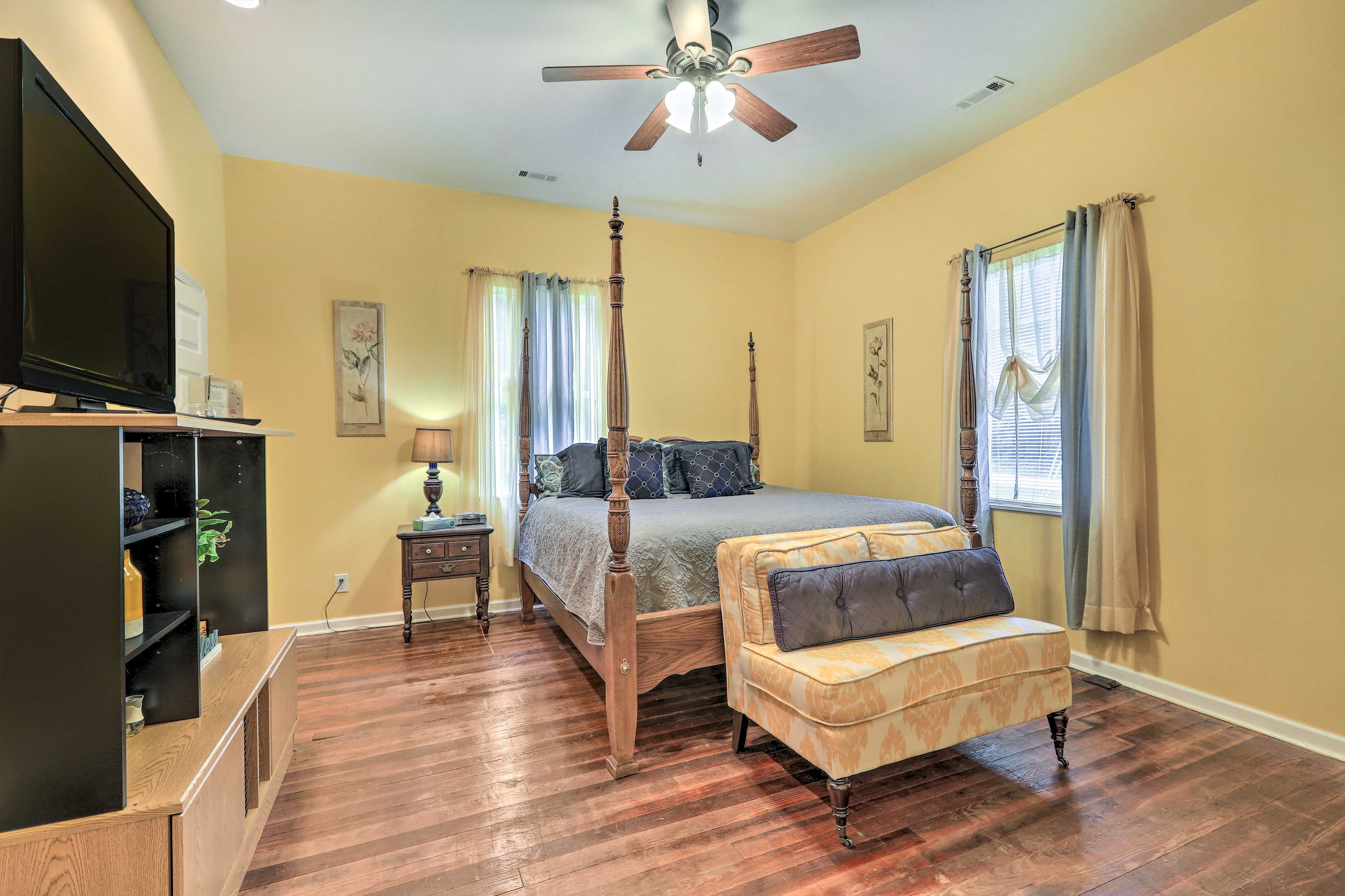 Bedroom 2 | Smart TV