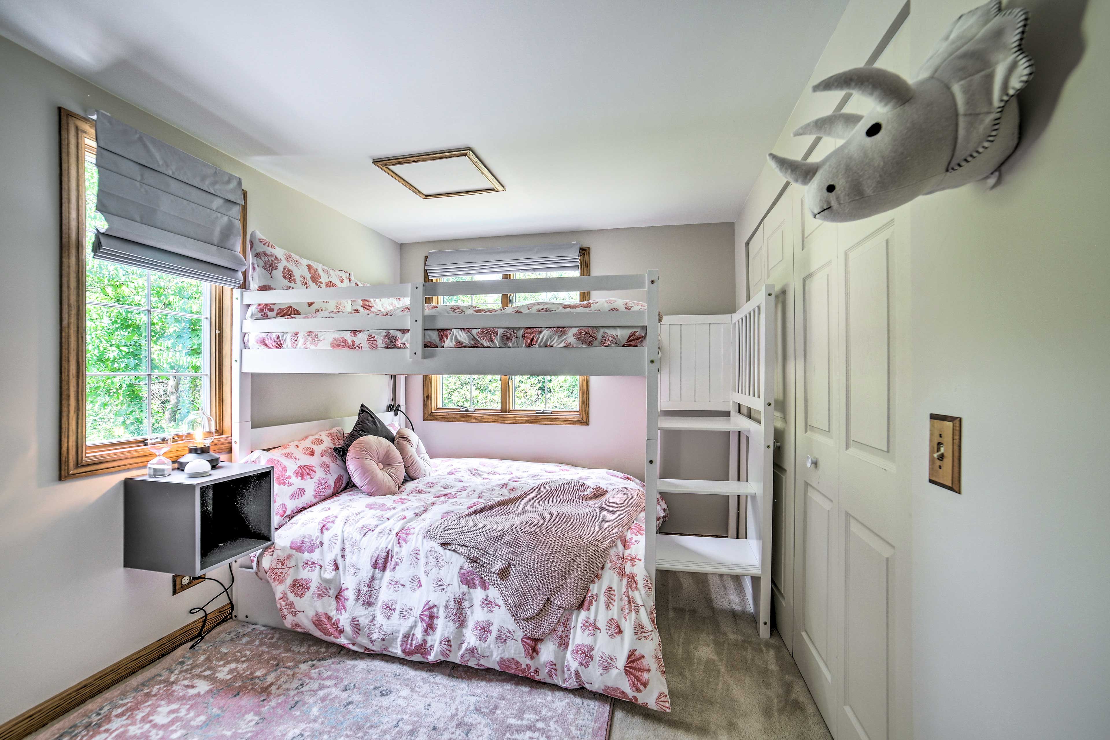 Bedroom 4 | Full Bunk Bed w/ Twin Trundle | 1st Floor