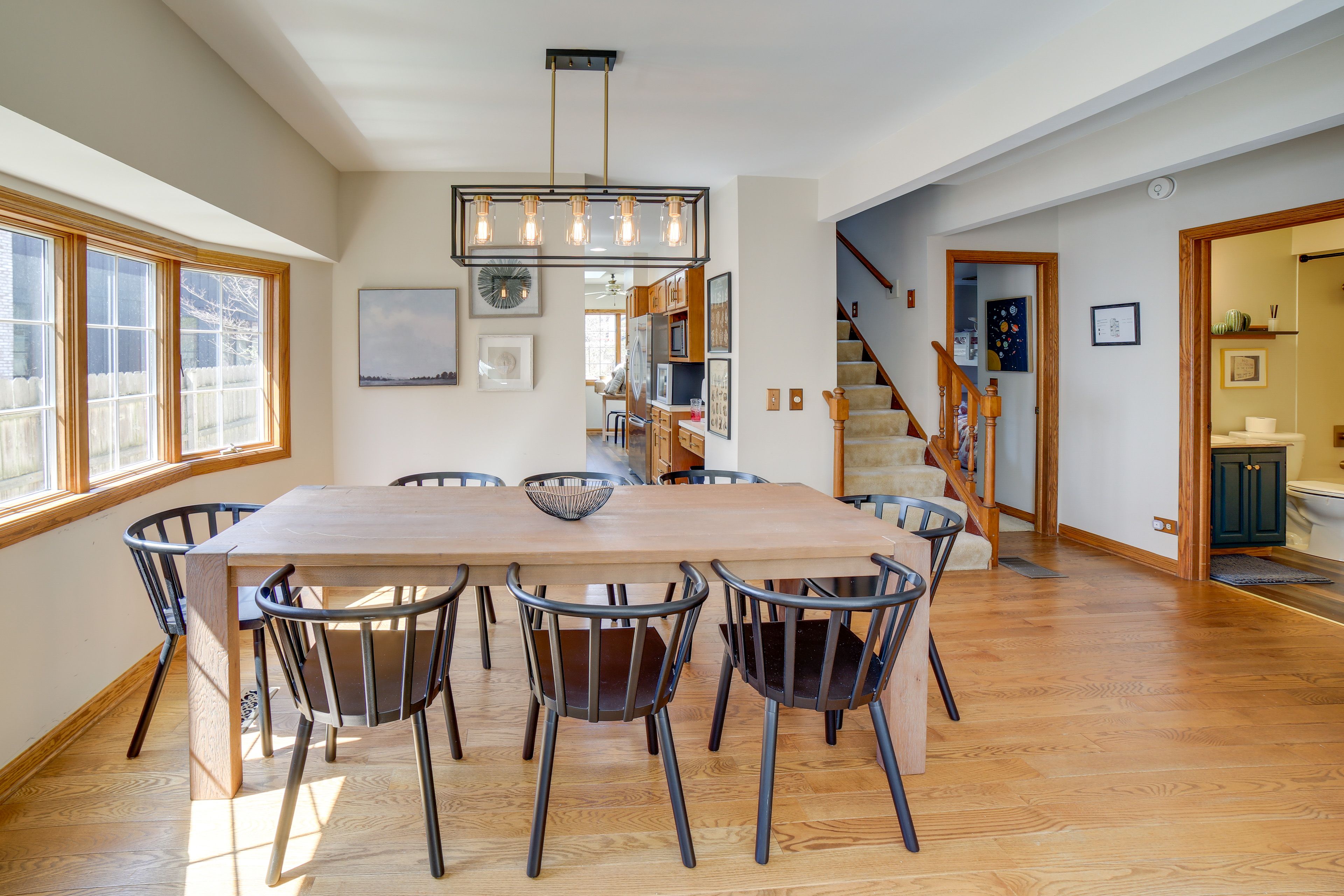 Dining Area | Dishware & Flatware Provided