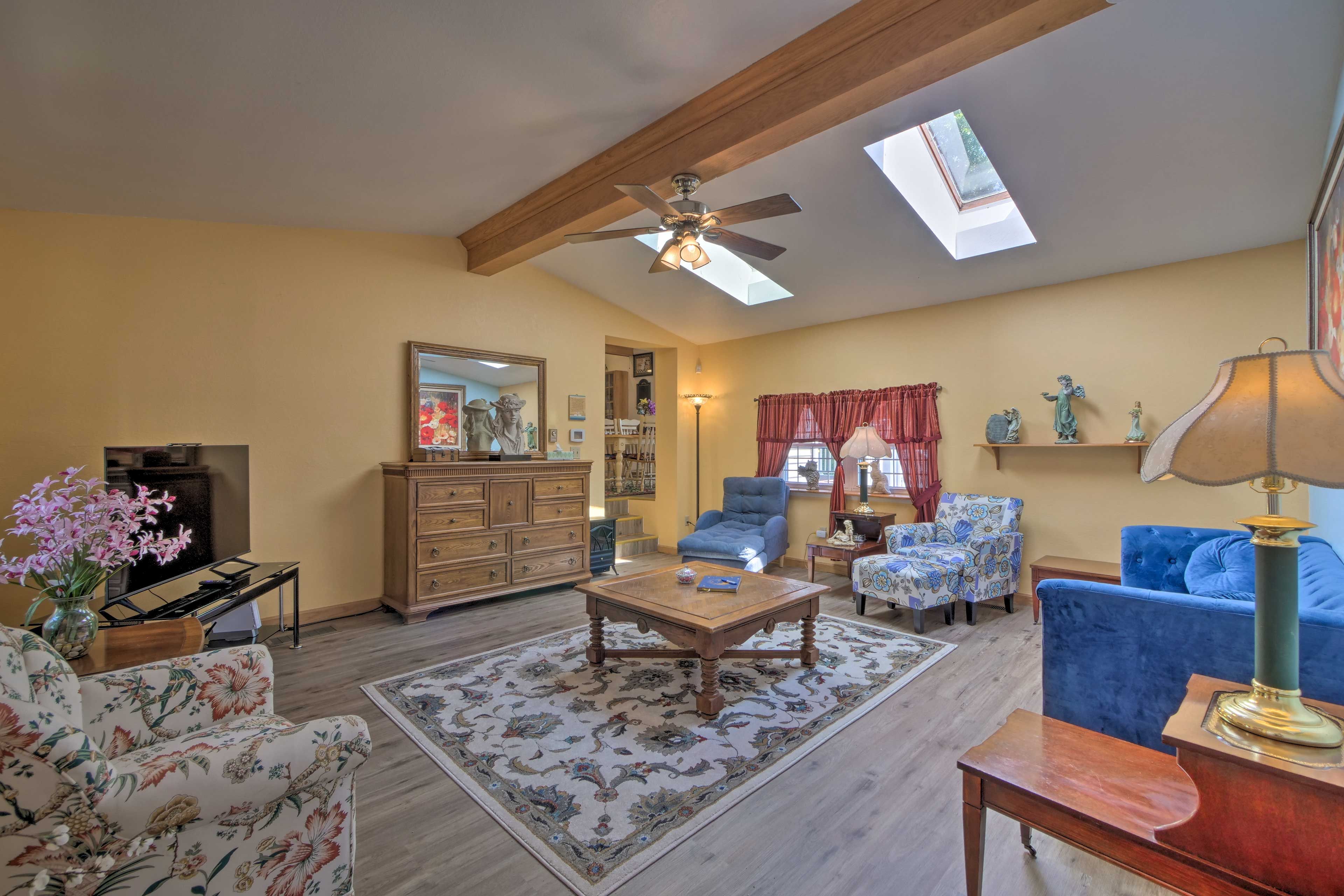 Living Room | Smart TV | Electric Fireplace