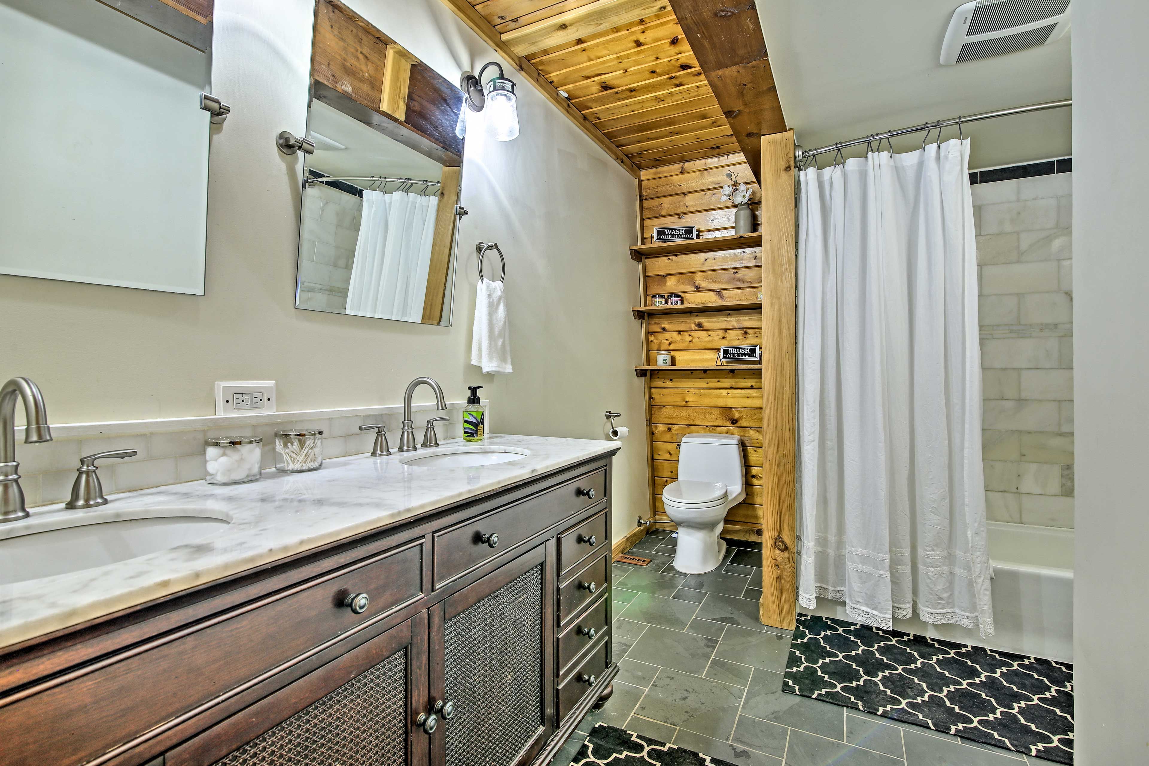 Full Bathroom