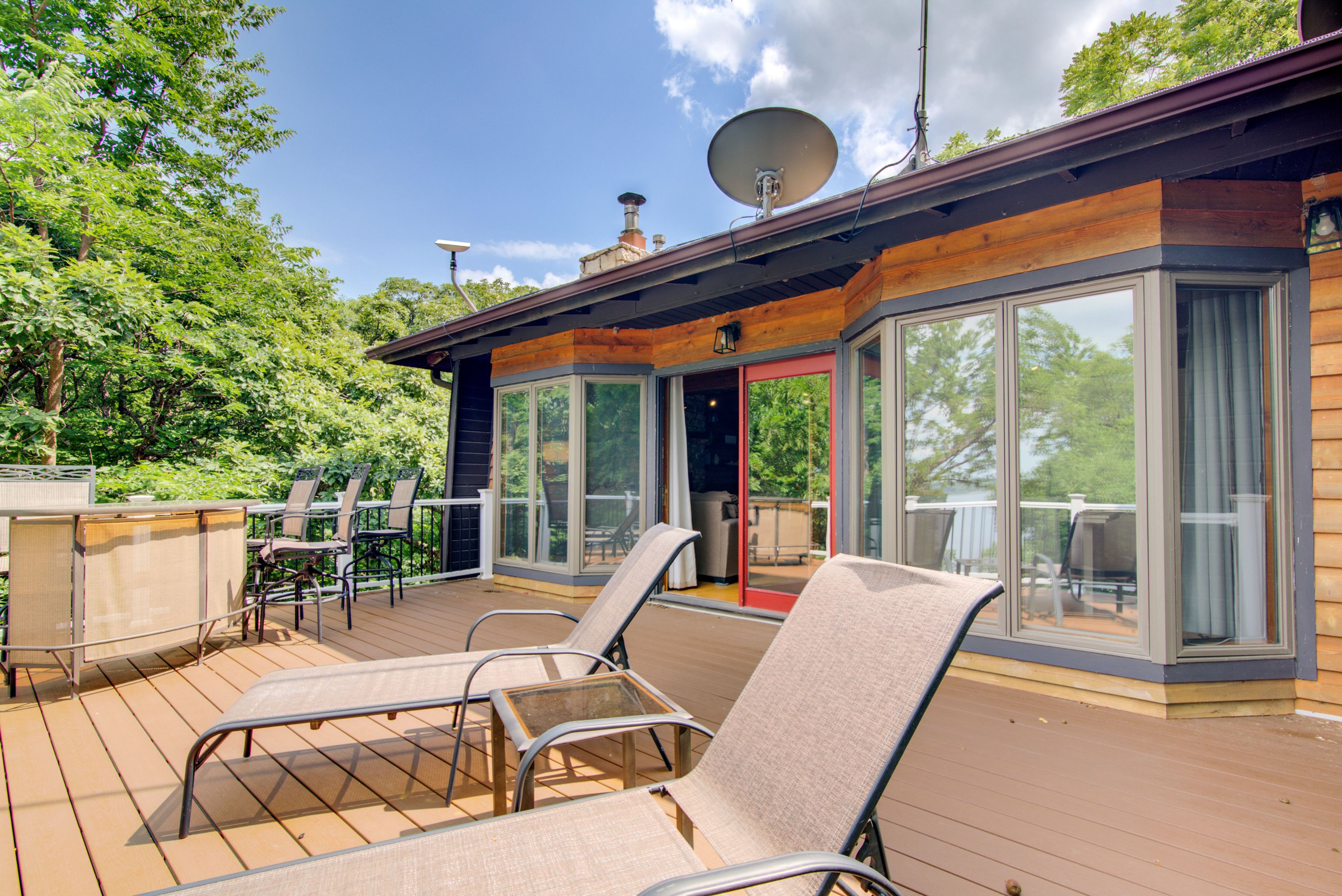 Manhattan Vacation Rental | 3BR | 2BA | 1,850 Sq Ft | Step-Free Access