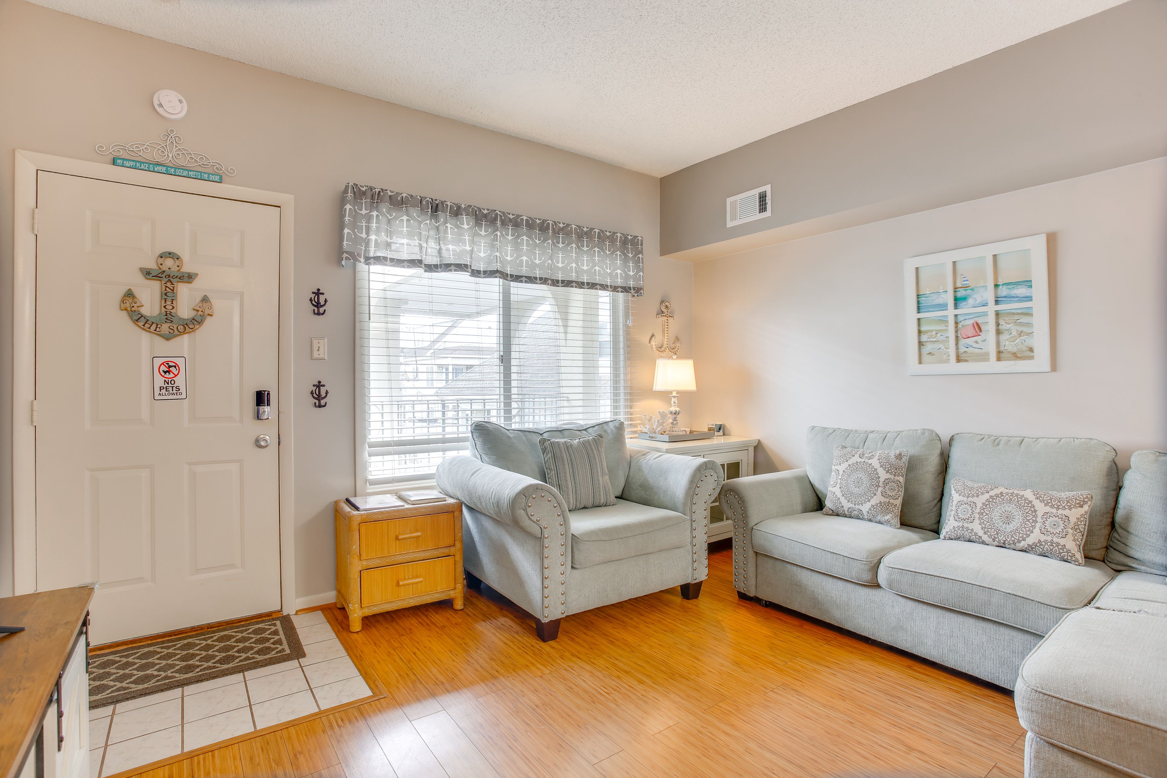 Living Room | Free WiFi | Central A/C & Heating | Full Sleeper Sofa