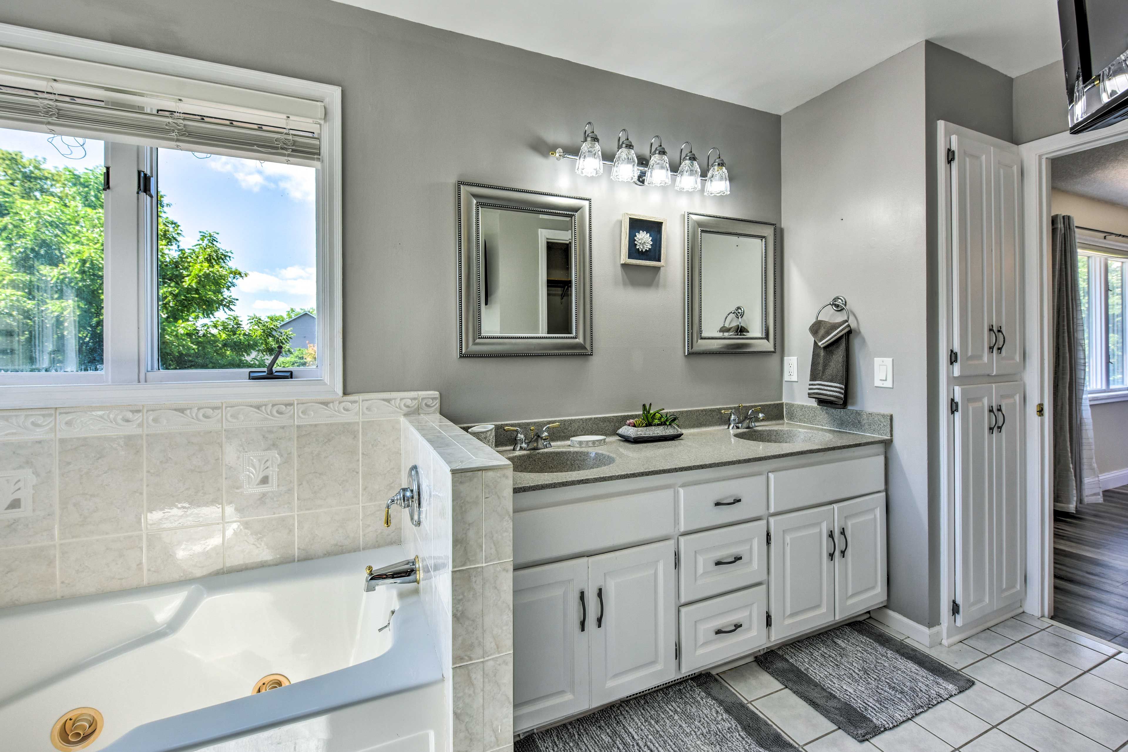 En-Suite Bathroom