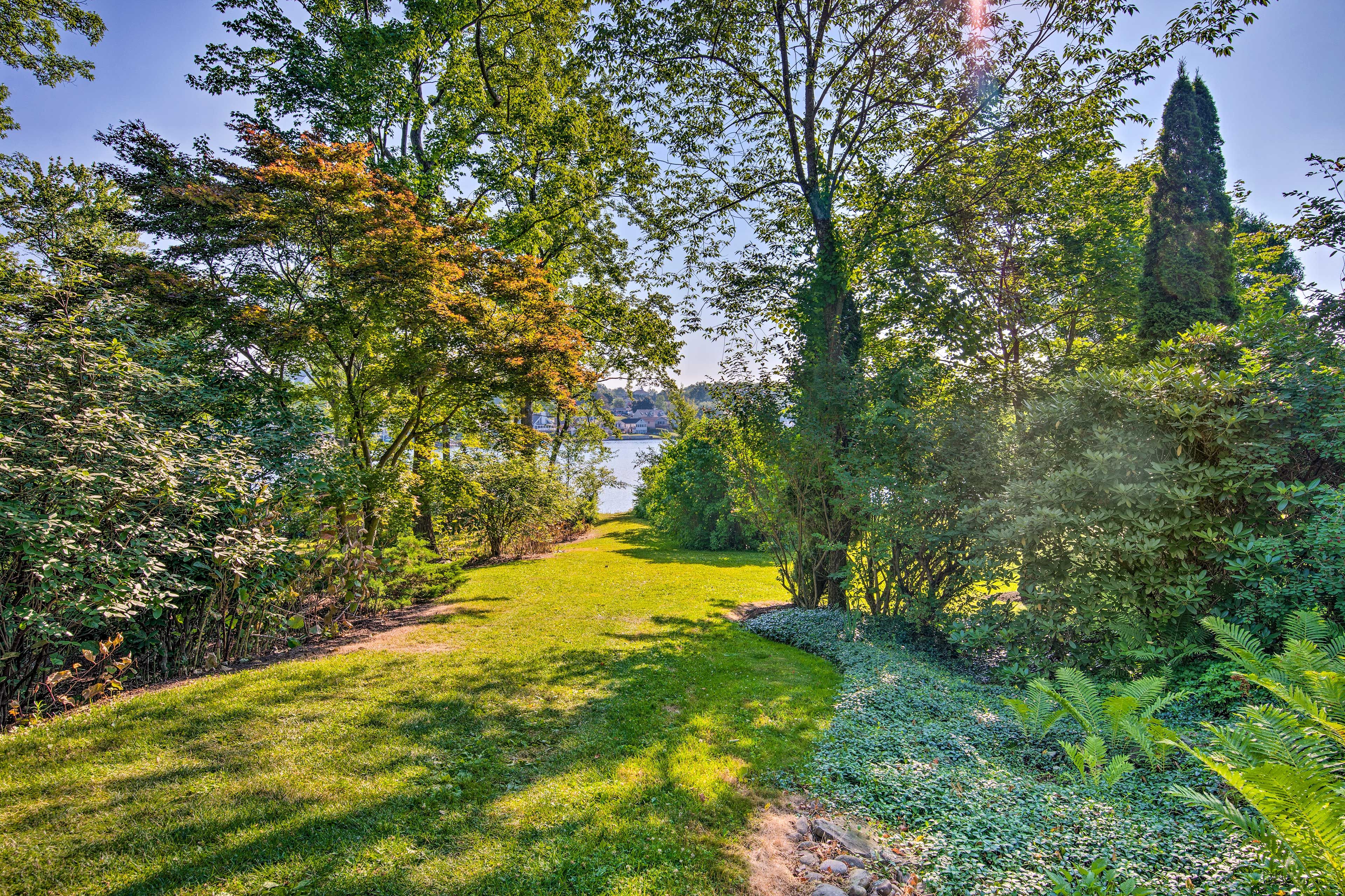 Property Exterior | 400 Sq Ft | Newton Lake Access