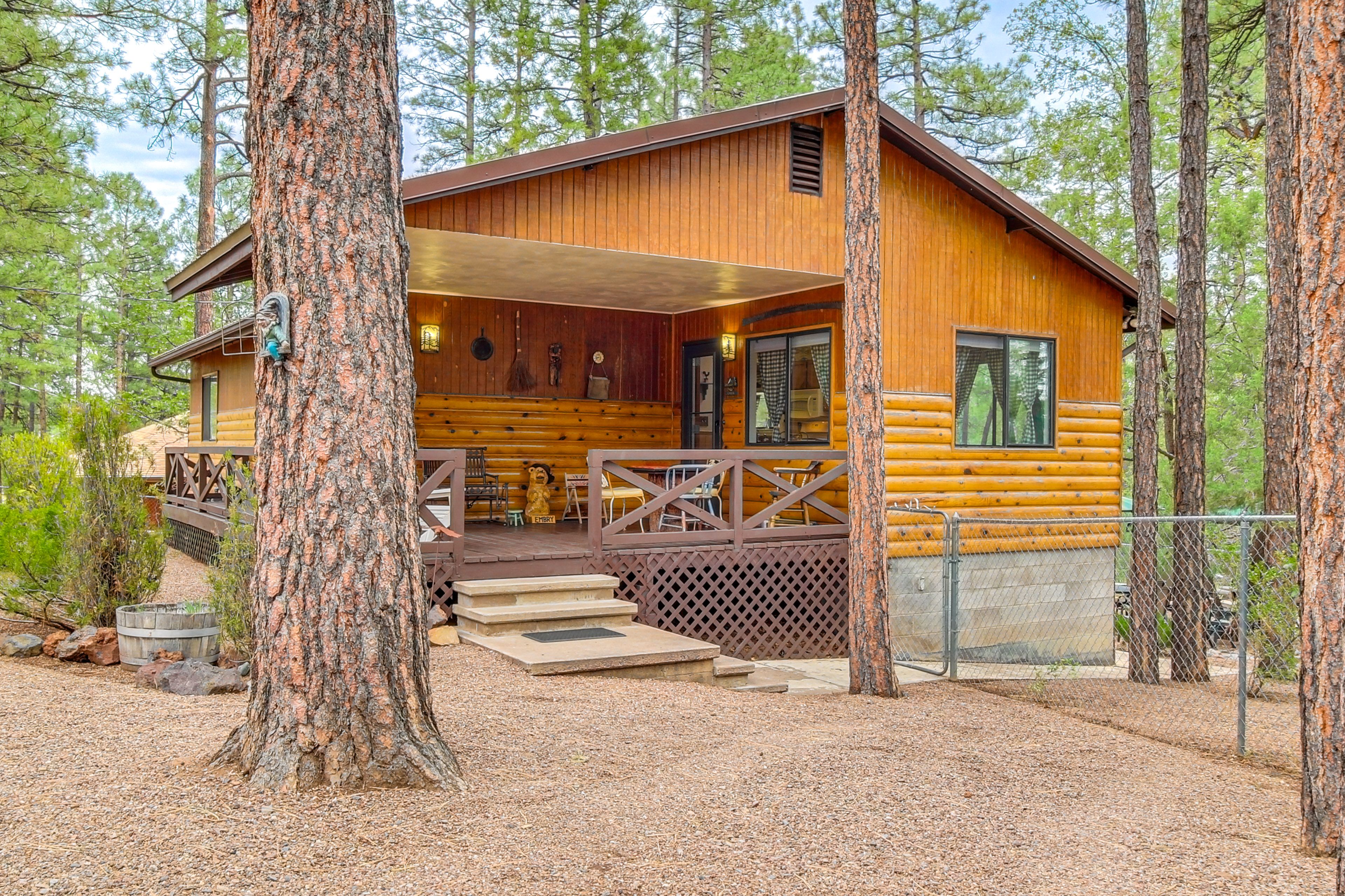 Pinetop-Lakeside Vacation Rental | 4BR | 2BA | 1,900 Sq Ft | Steps Required
