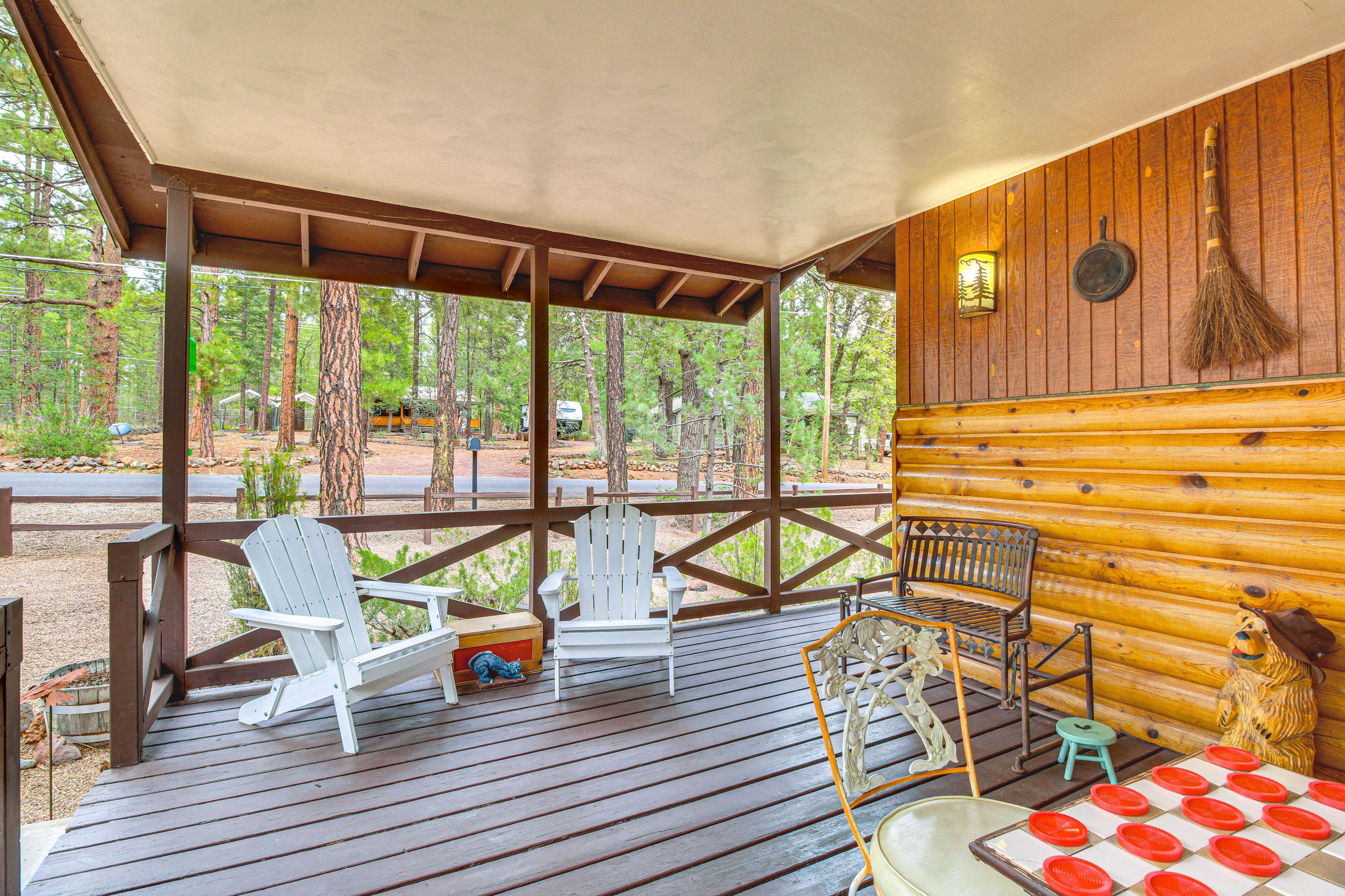 Covered Deck | Seating & Dining | Outdoor Games