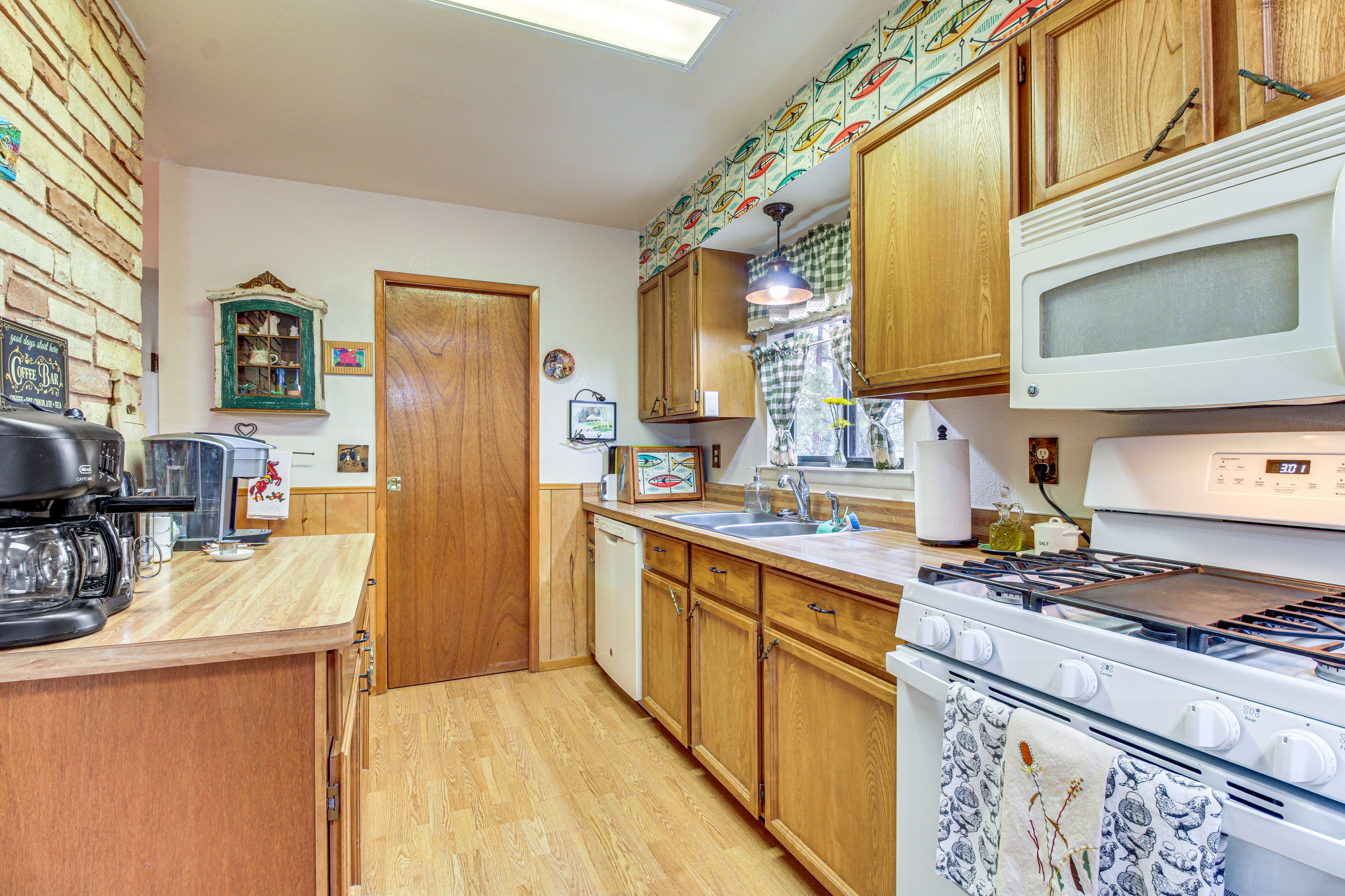 Kitchen | Cooking Basics | Drip & Keurig Coffee Makers