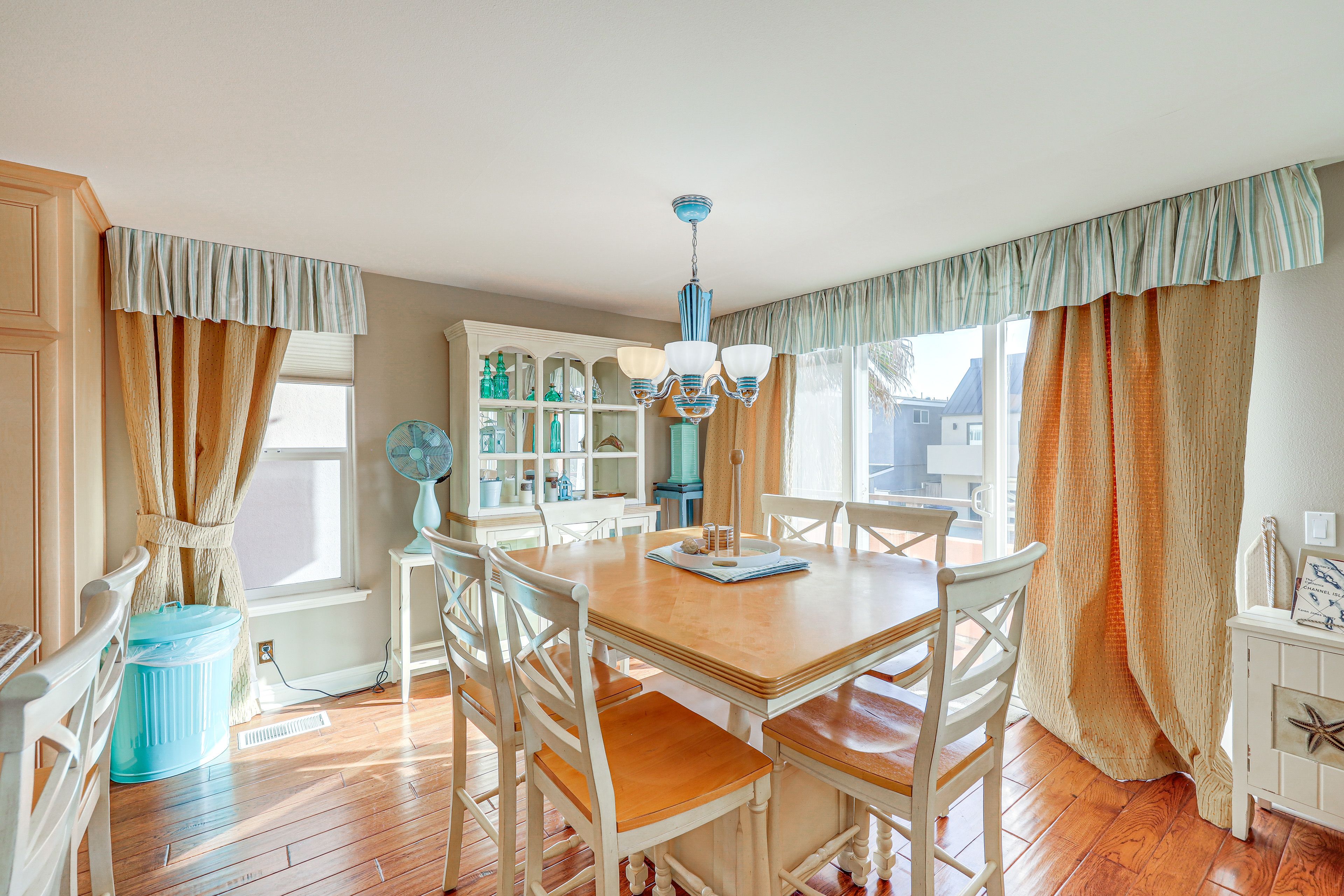 Dining Table | 2nd Floor | Dishware & Flatware