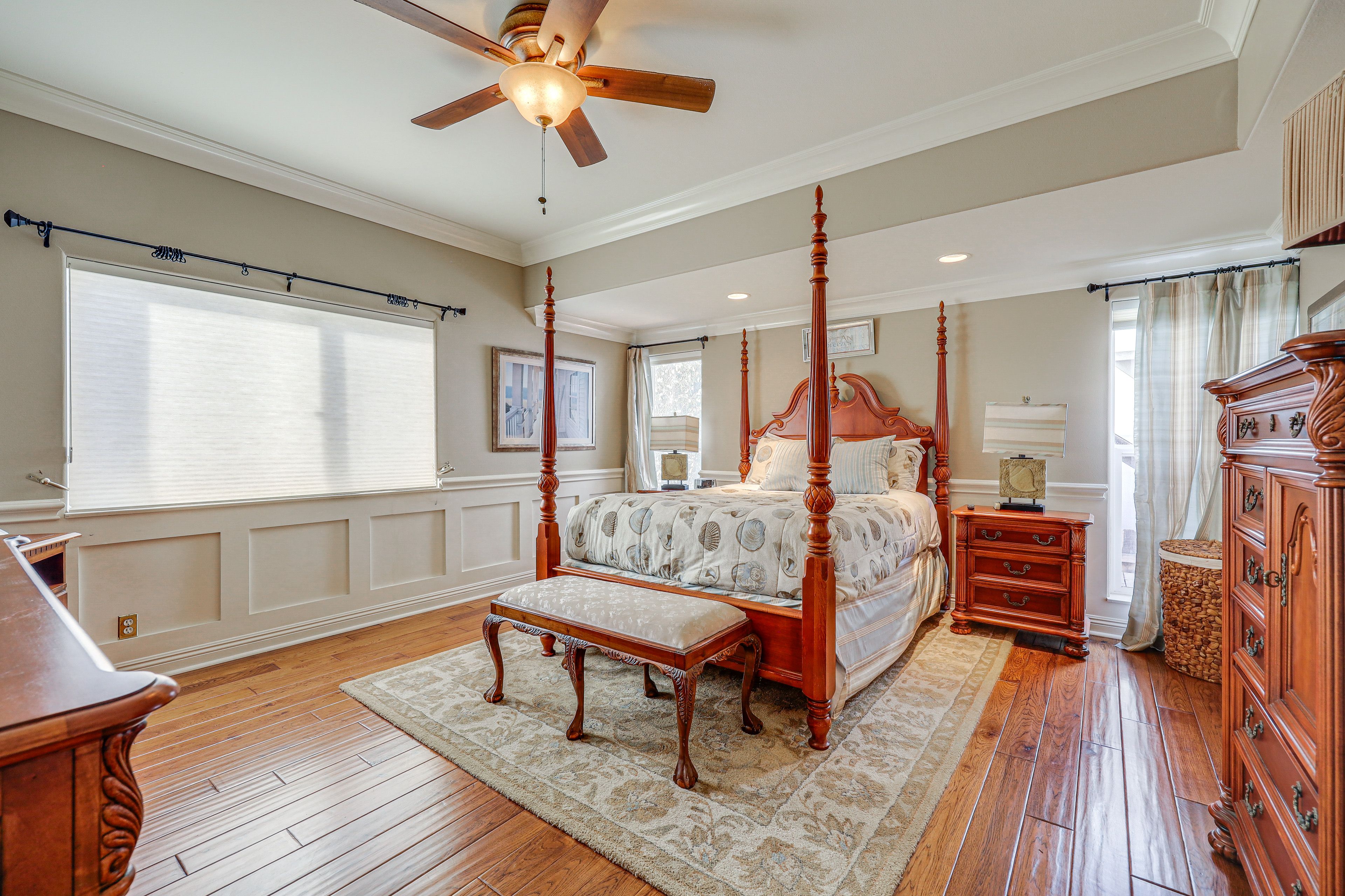 Bedroom 1 | 2nd Floor | King Bed