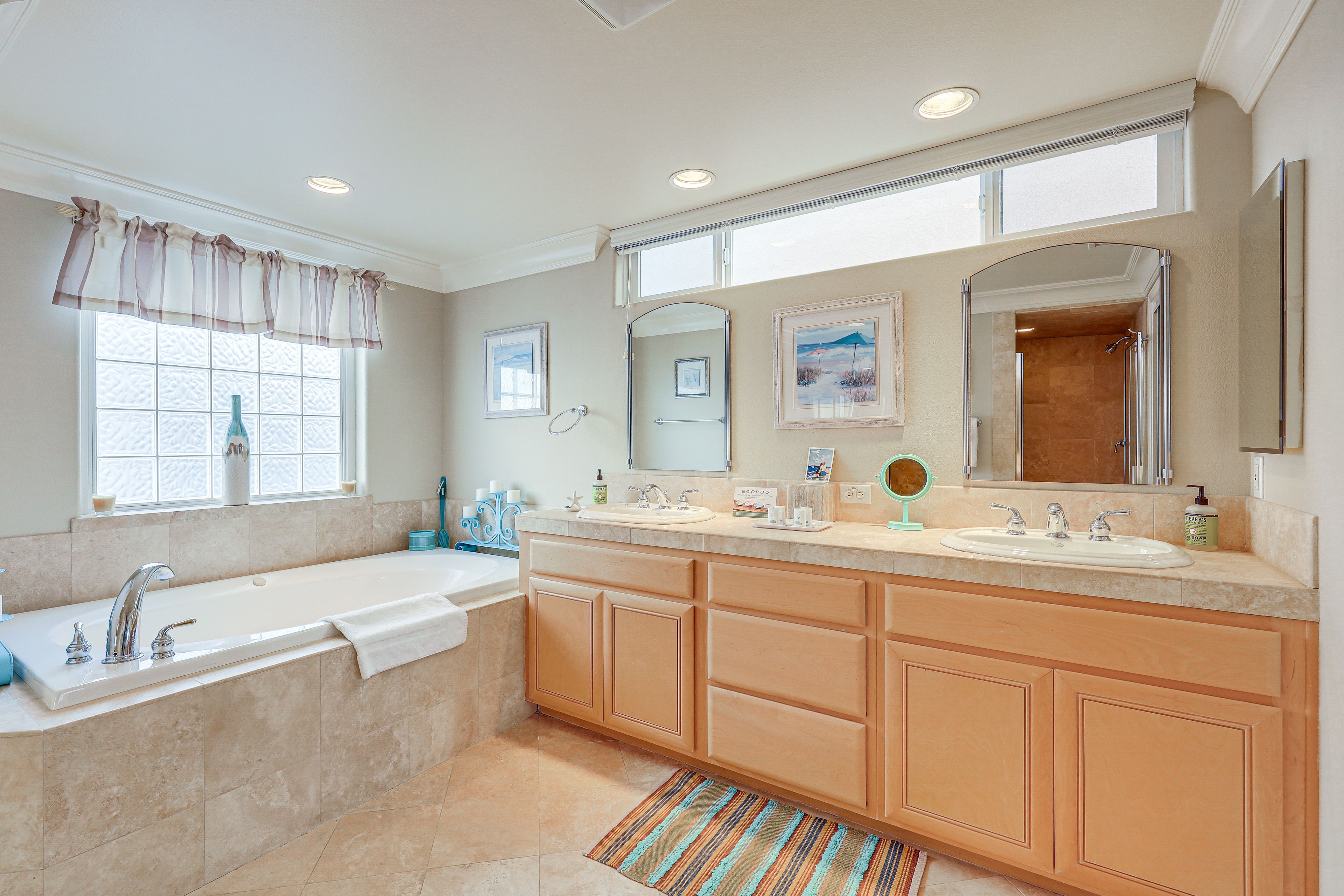 En-Suite Bathroom | 2nd Floor