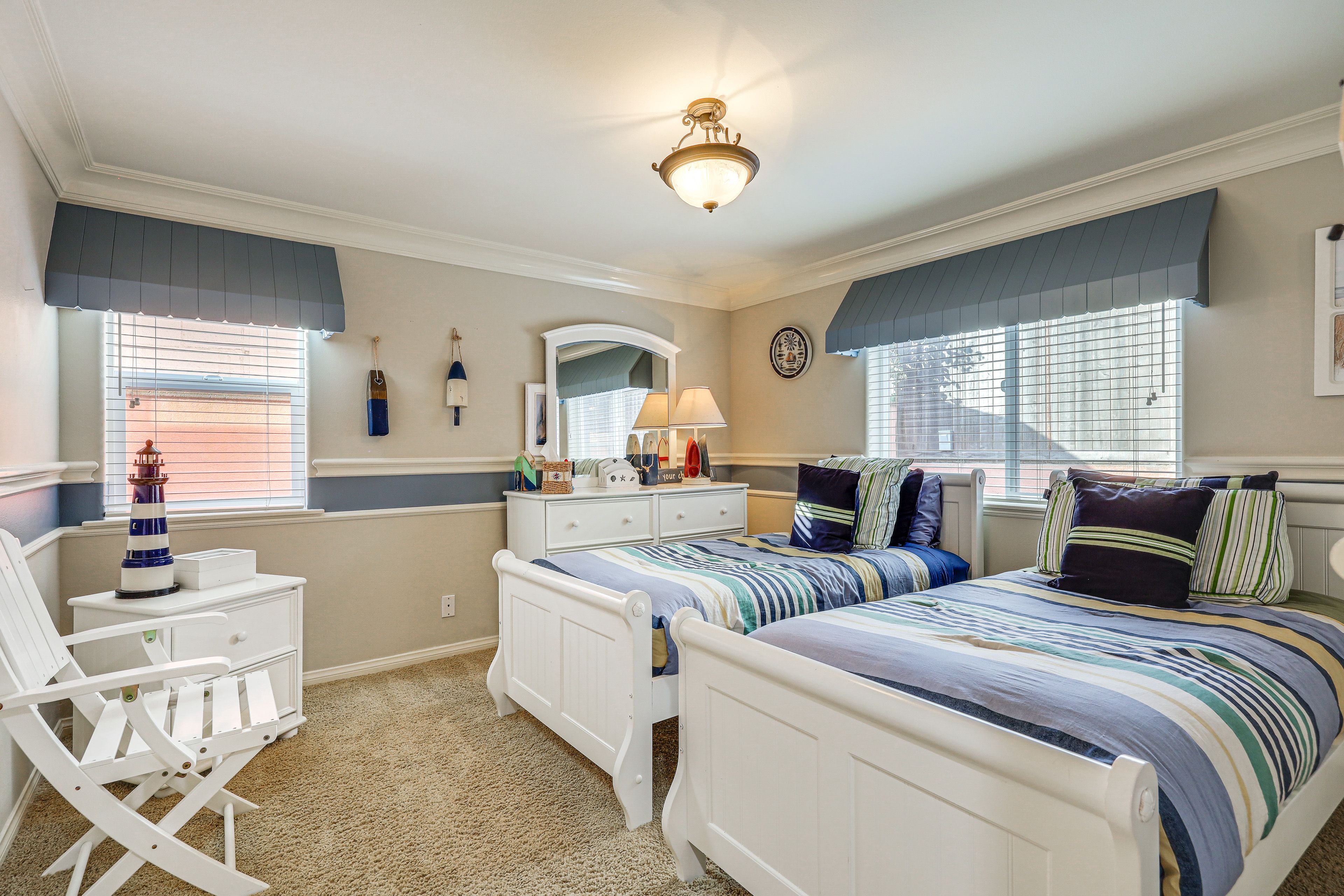 Bedroom 4 | 1st Floor | 2 Twin Beds