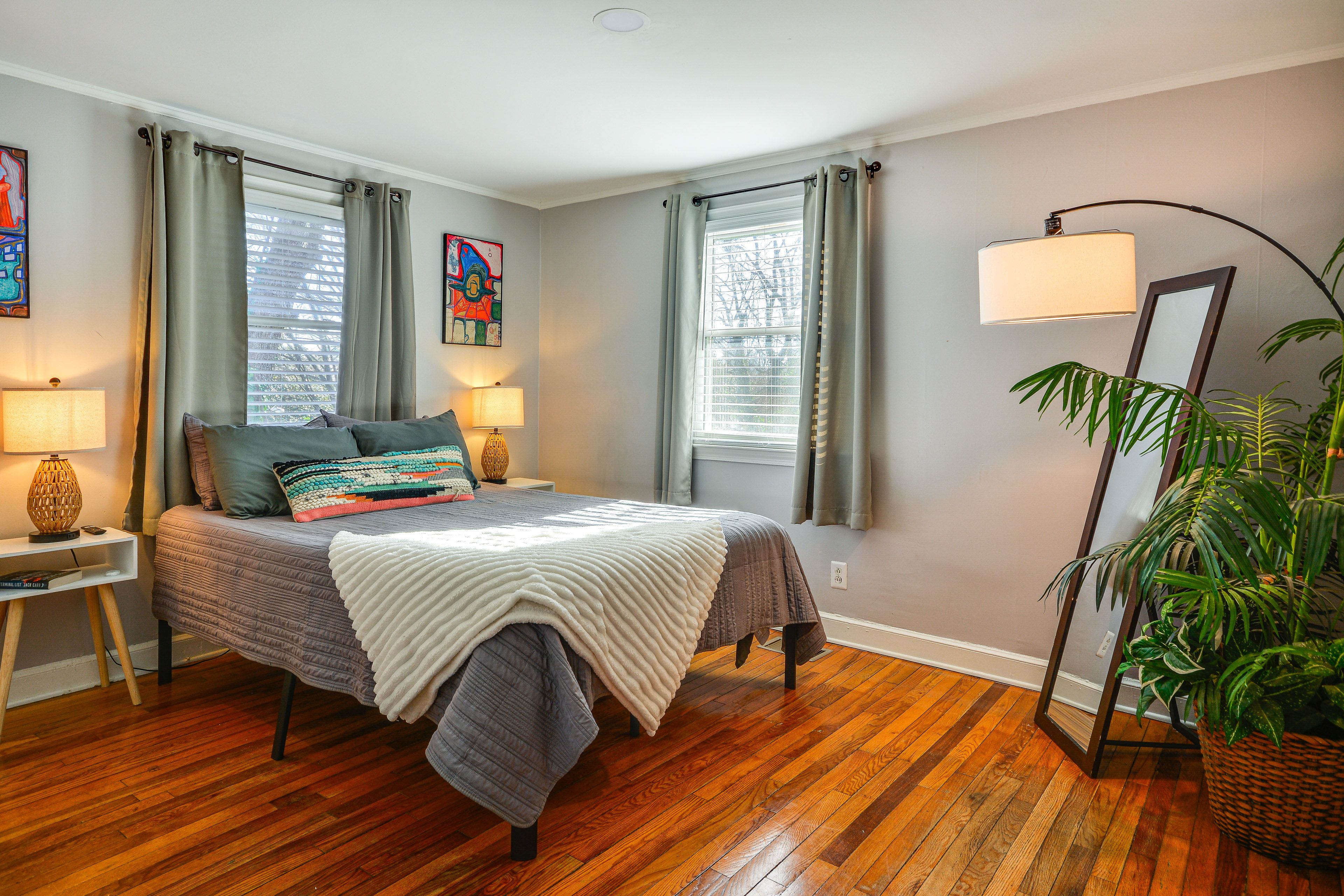 Bedroom 1 | Queen Bed | Linens Provided