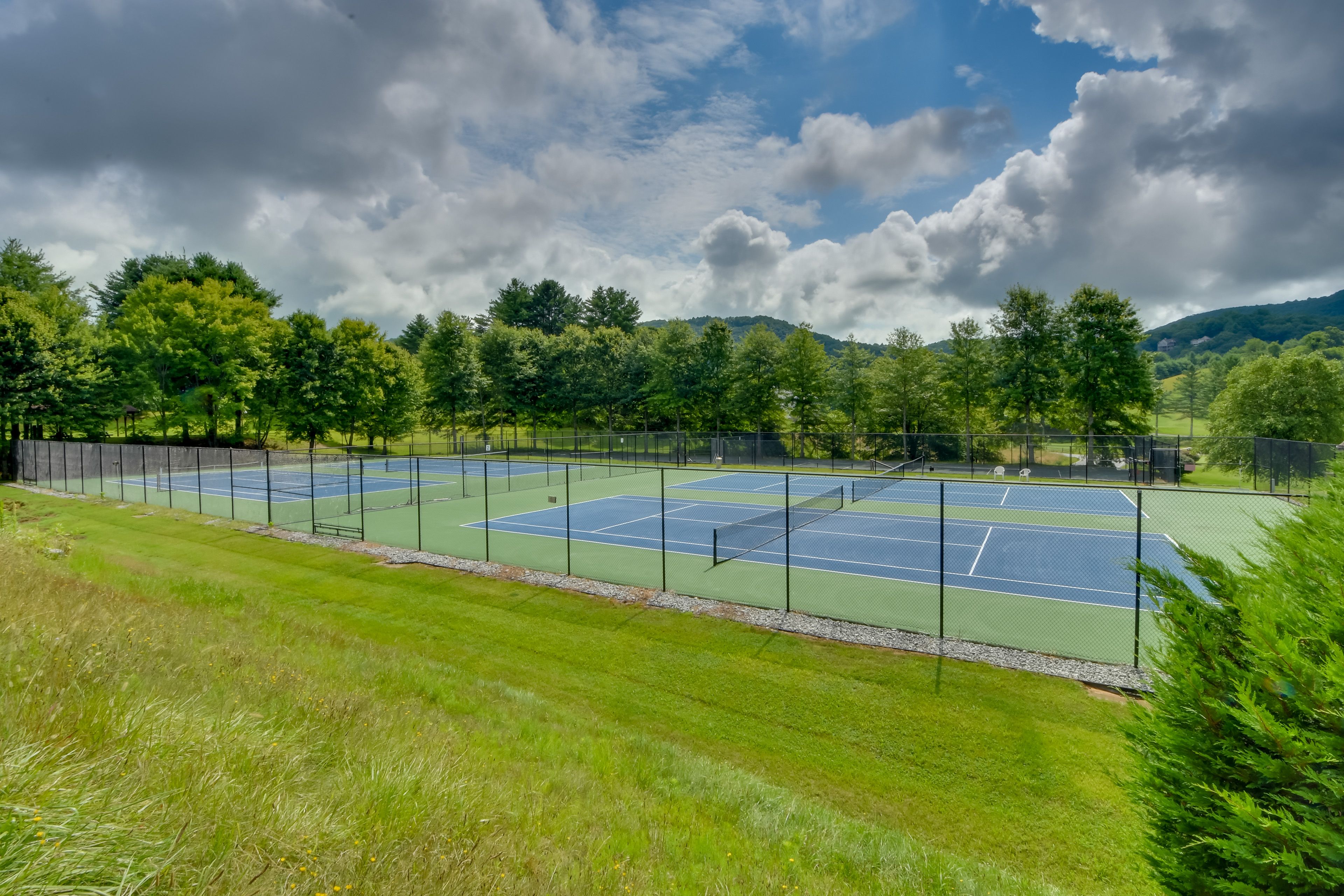 Community Tennis Courts