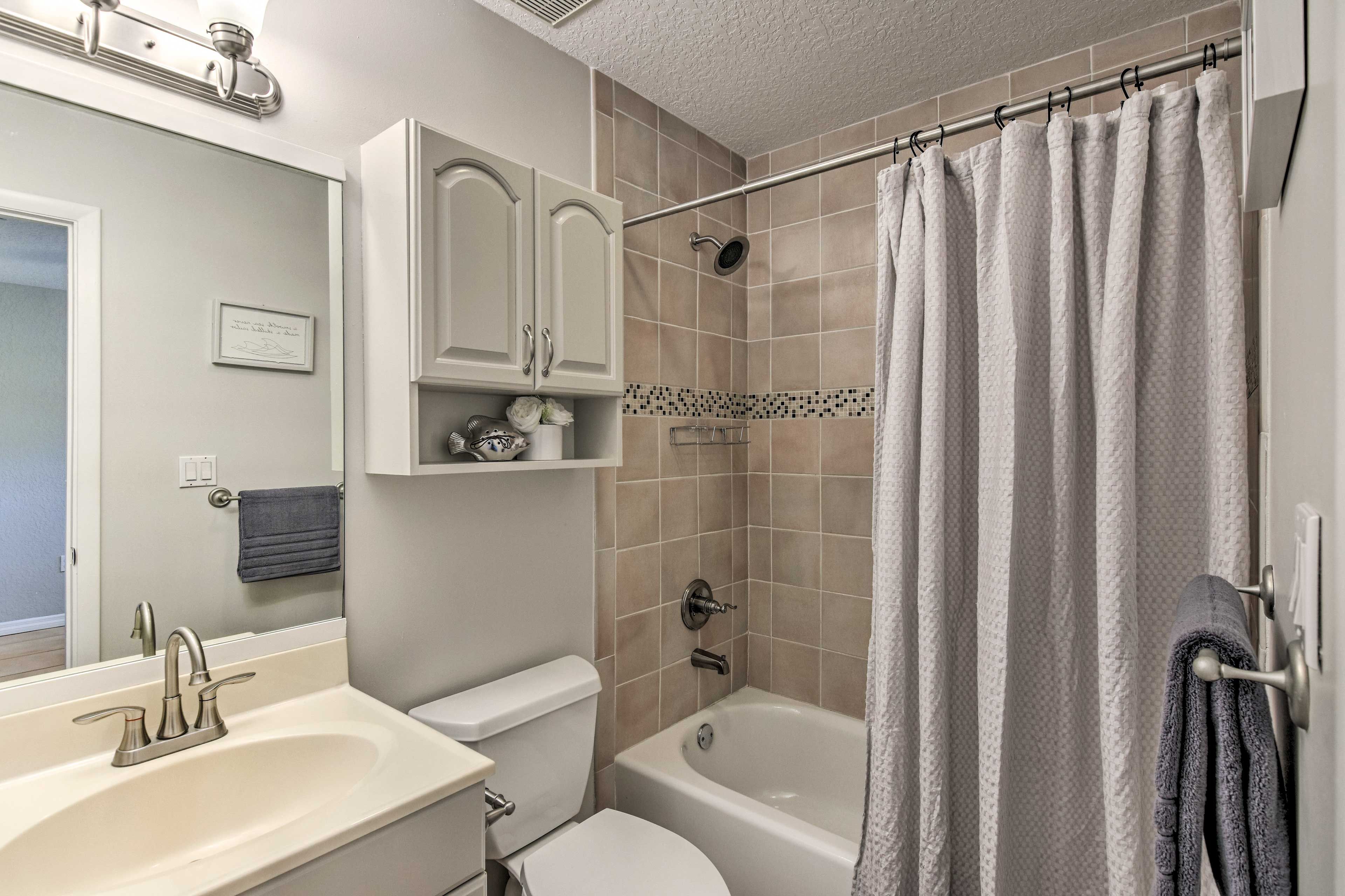 Full Bathroom