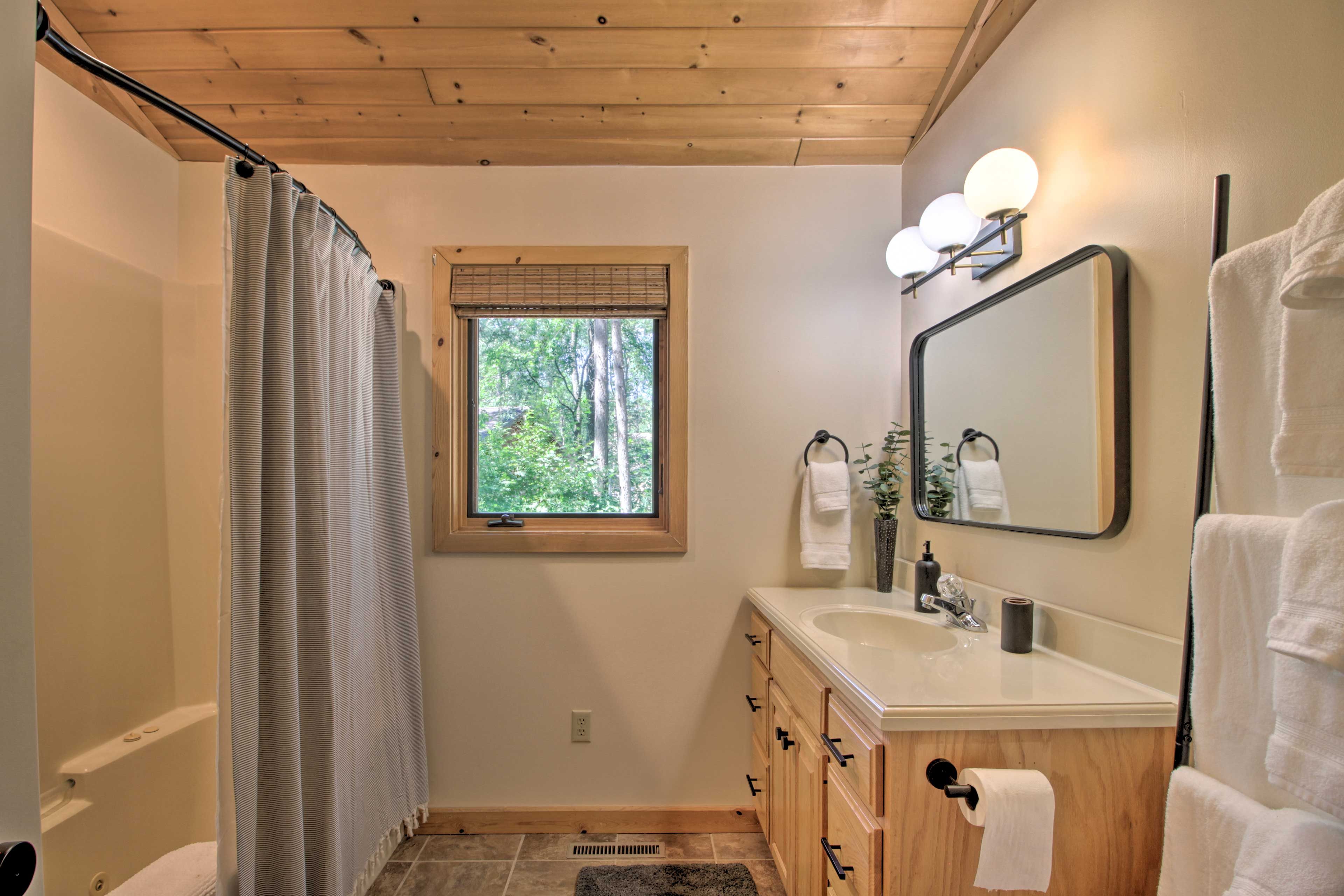 Bathroom | Complimentary Toiletries