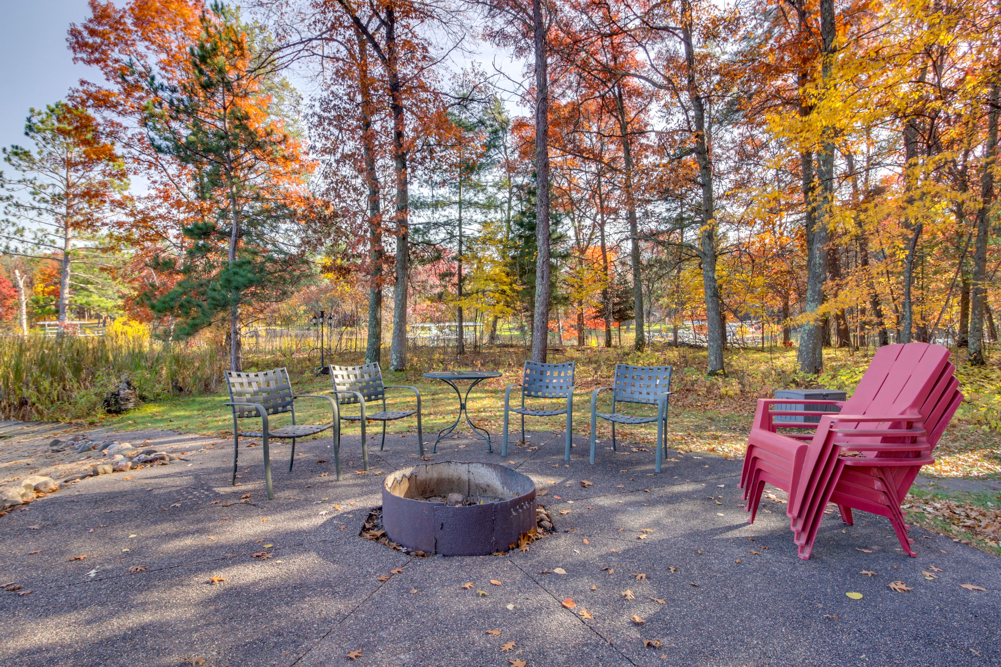 Fire Pit | Outdoor Seating
