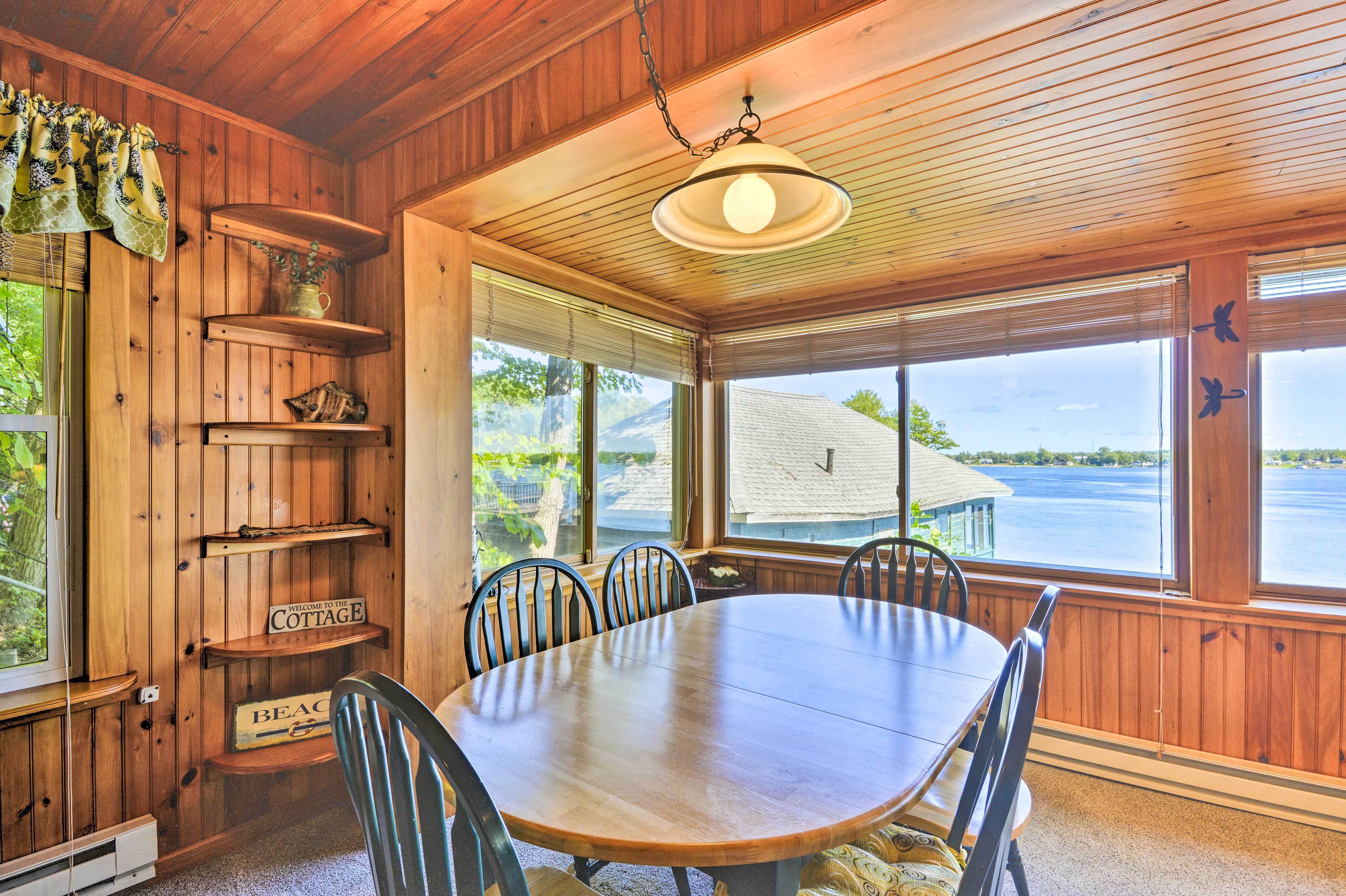 Dining Area | 1st Floor | Dishware/Flatware Provided