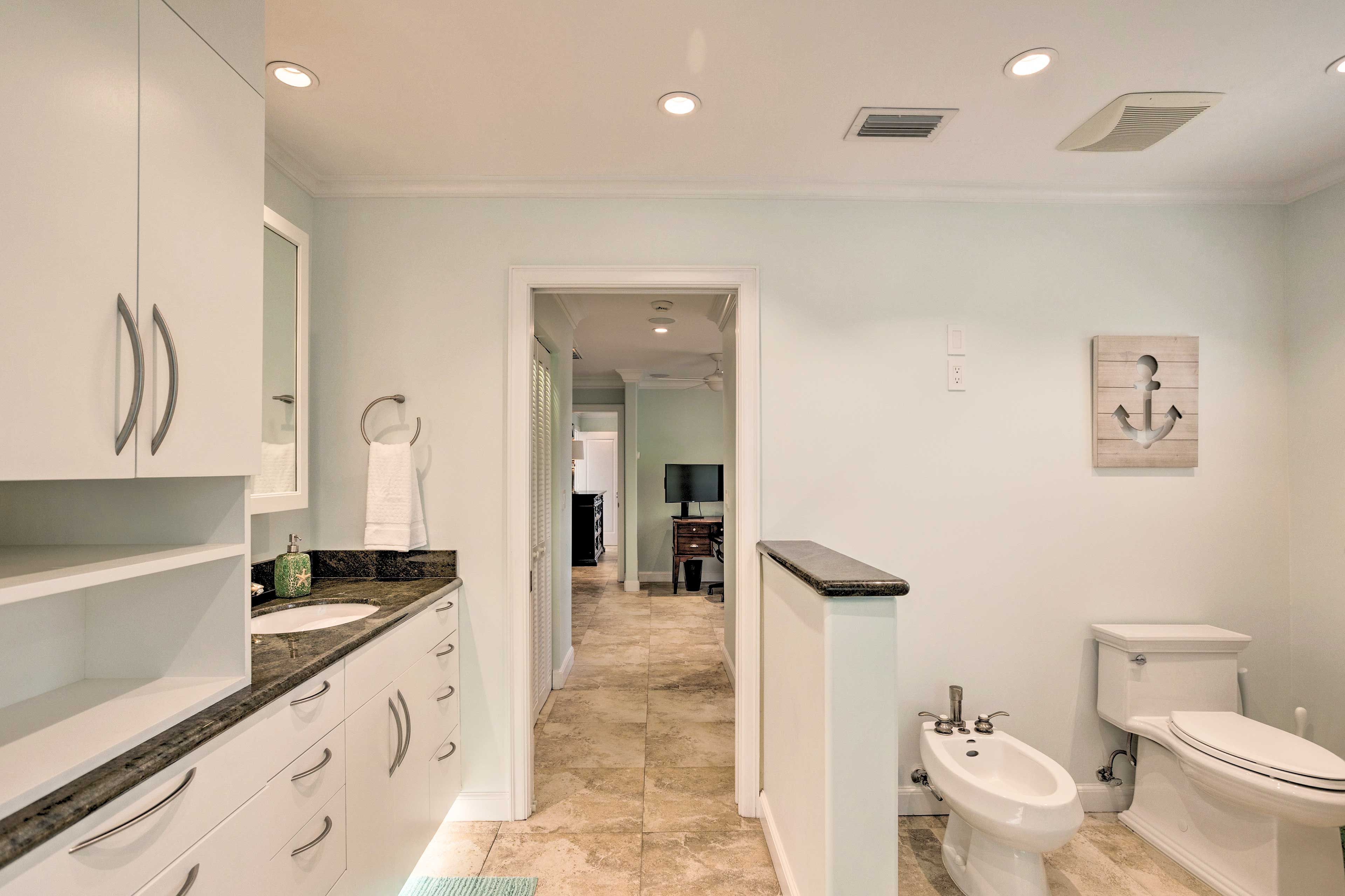 En-Suite Bathroom | Jetted Tub