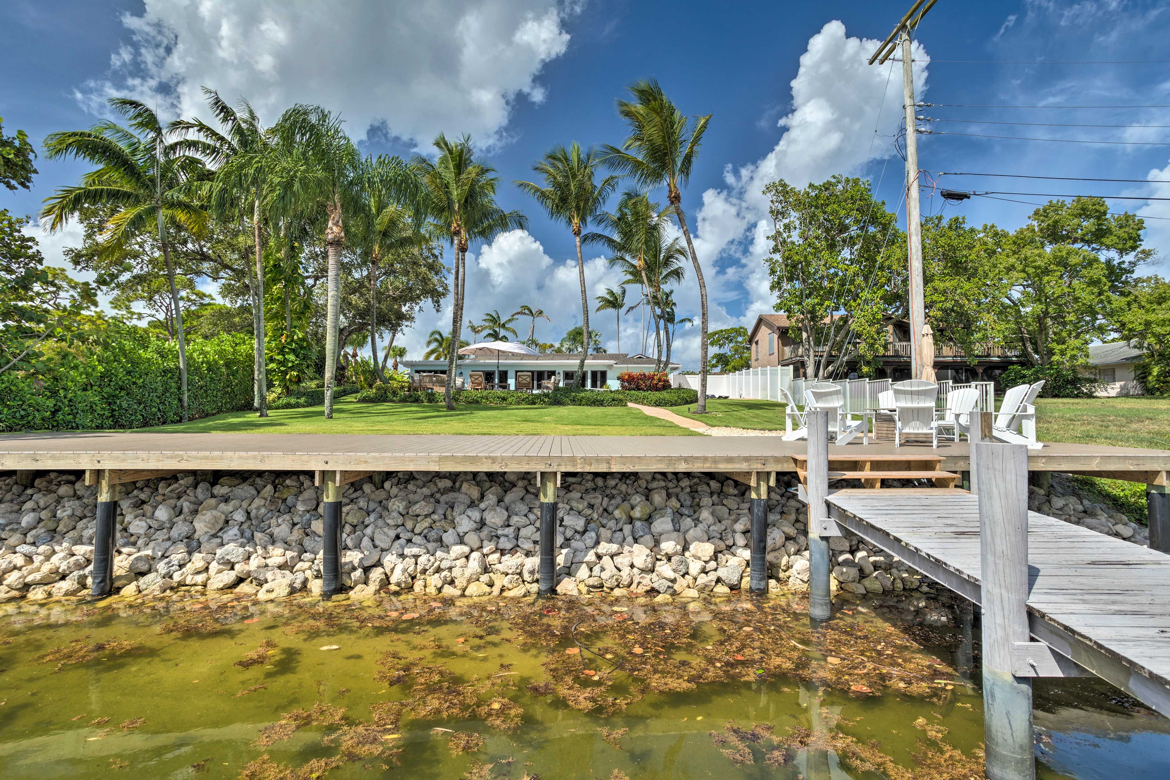 Property Exterior & Boat Dock