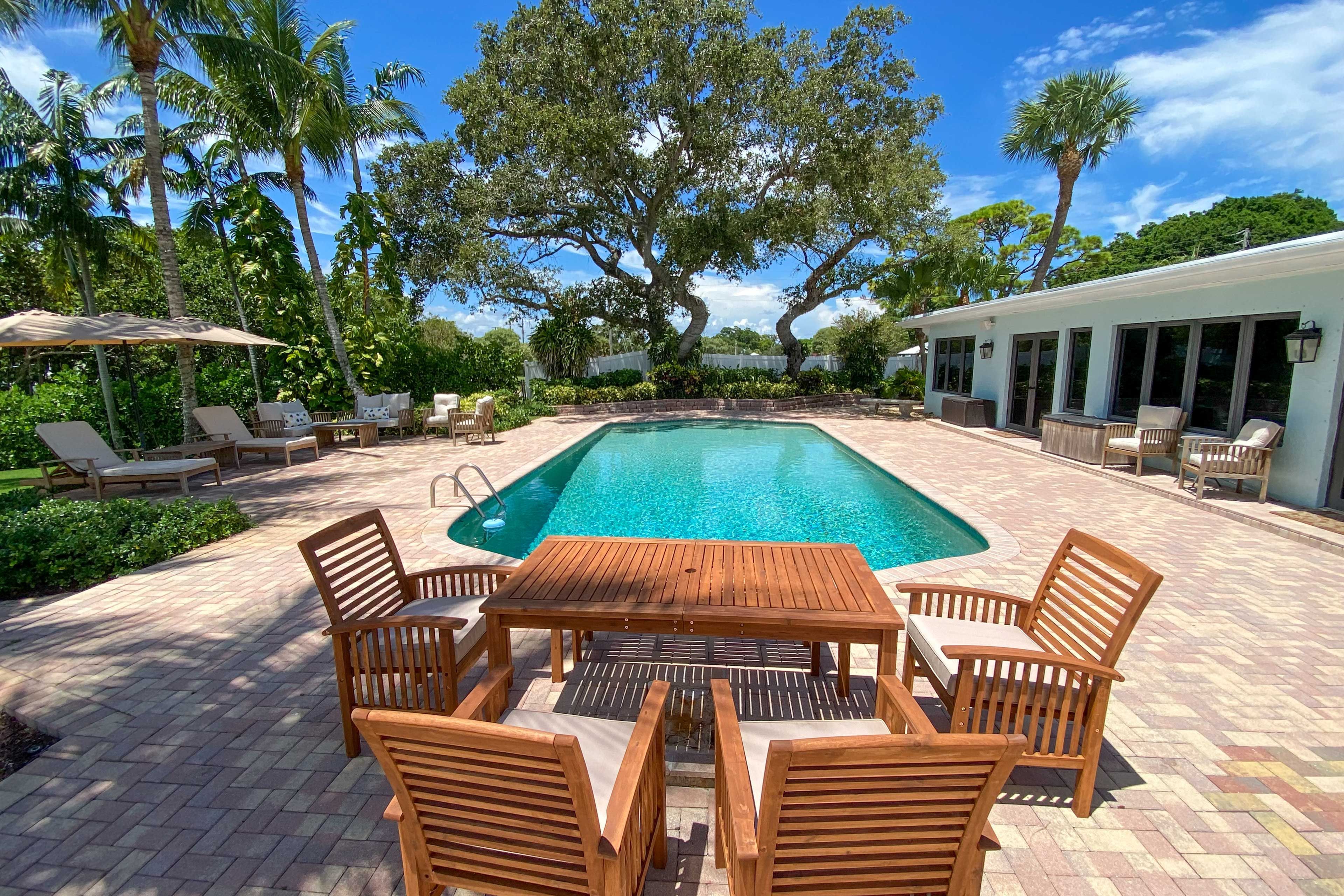North Palm Beach Vacation Rental | 4BR | 2.5BA | 3,372 Sq Ft | 1 Step to Enter
