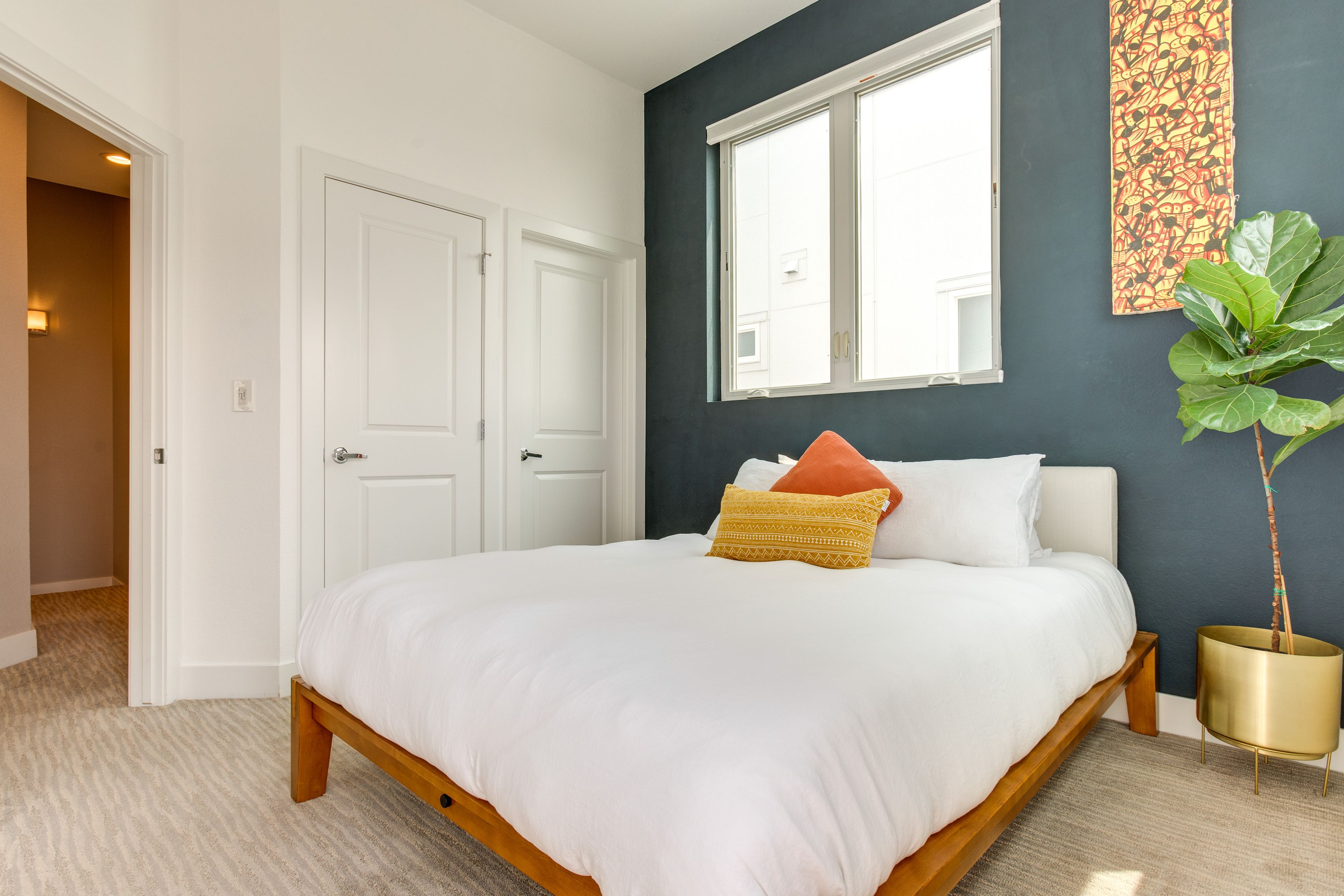 Bedroom 2 | Queen Bed