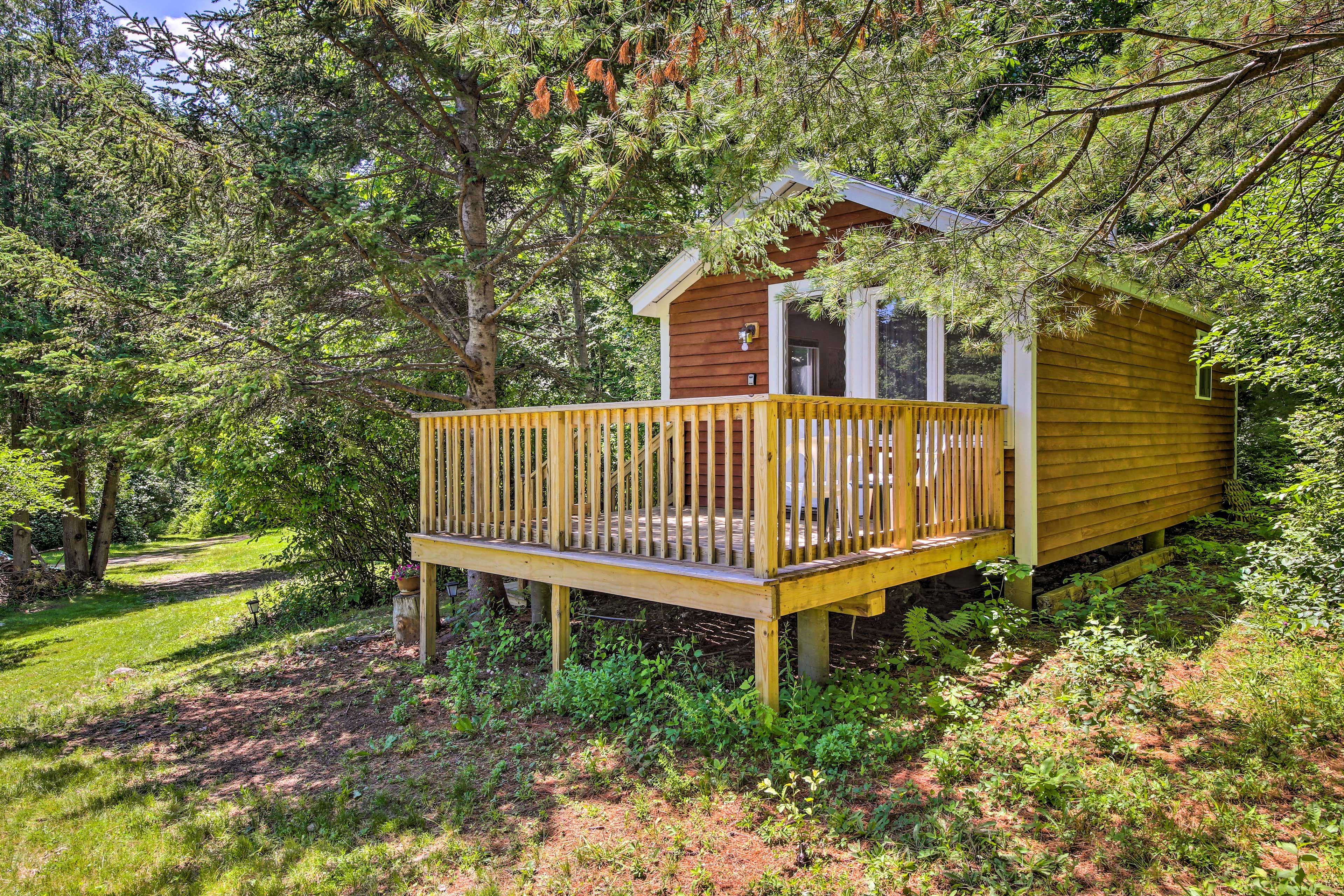 Northport Vacation Rental | 1BR | 1BA | Stairs to Enter | 600 Sq Ft