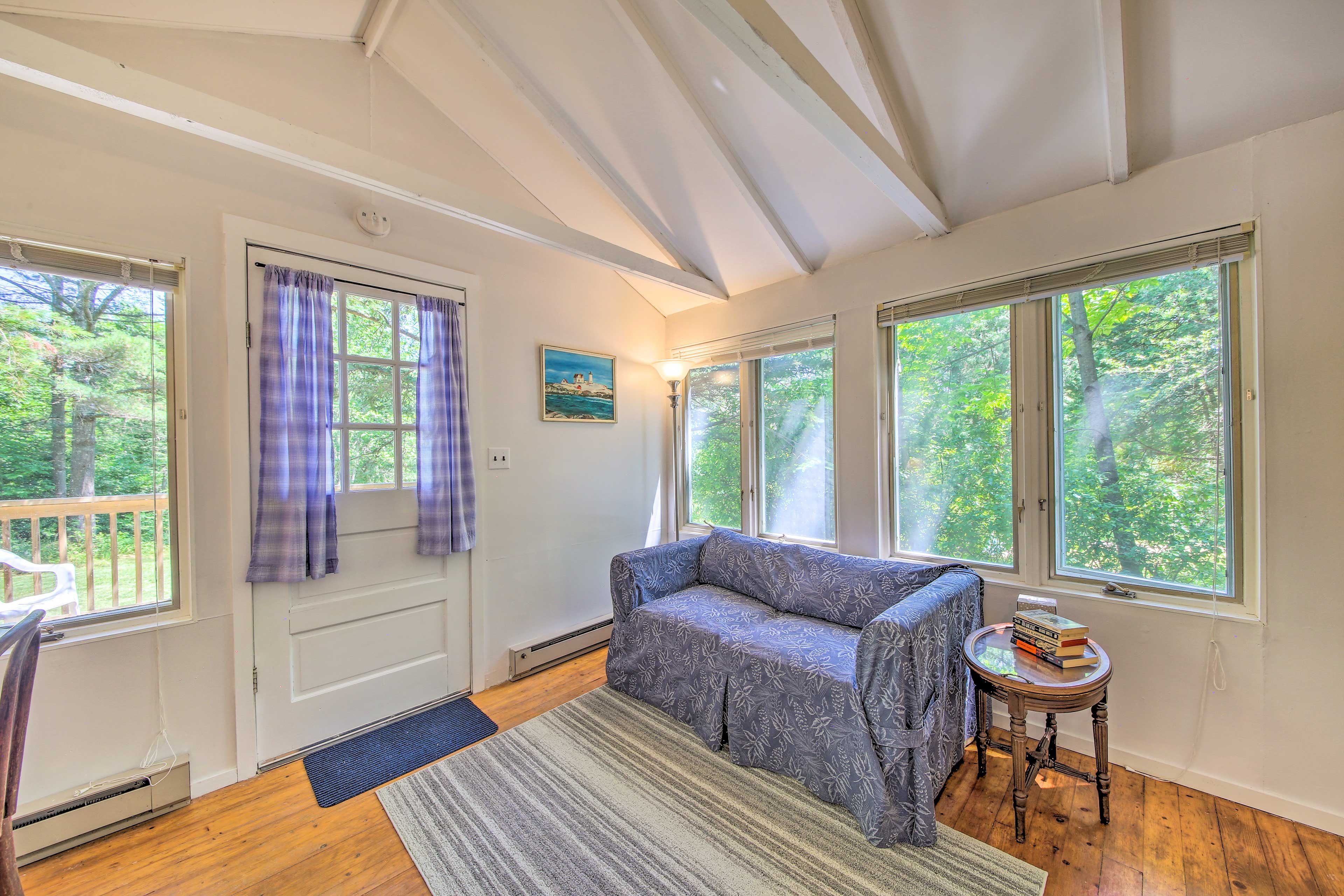 Living Room | Main Level | Free WiFi