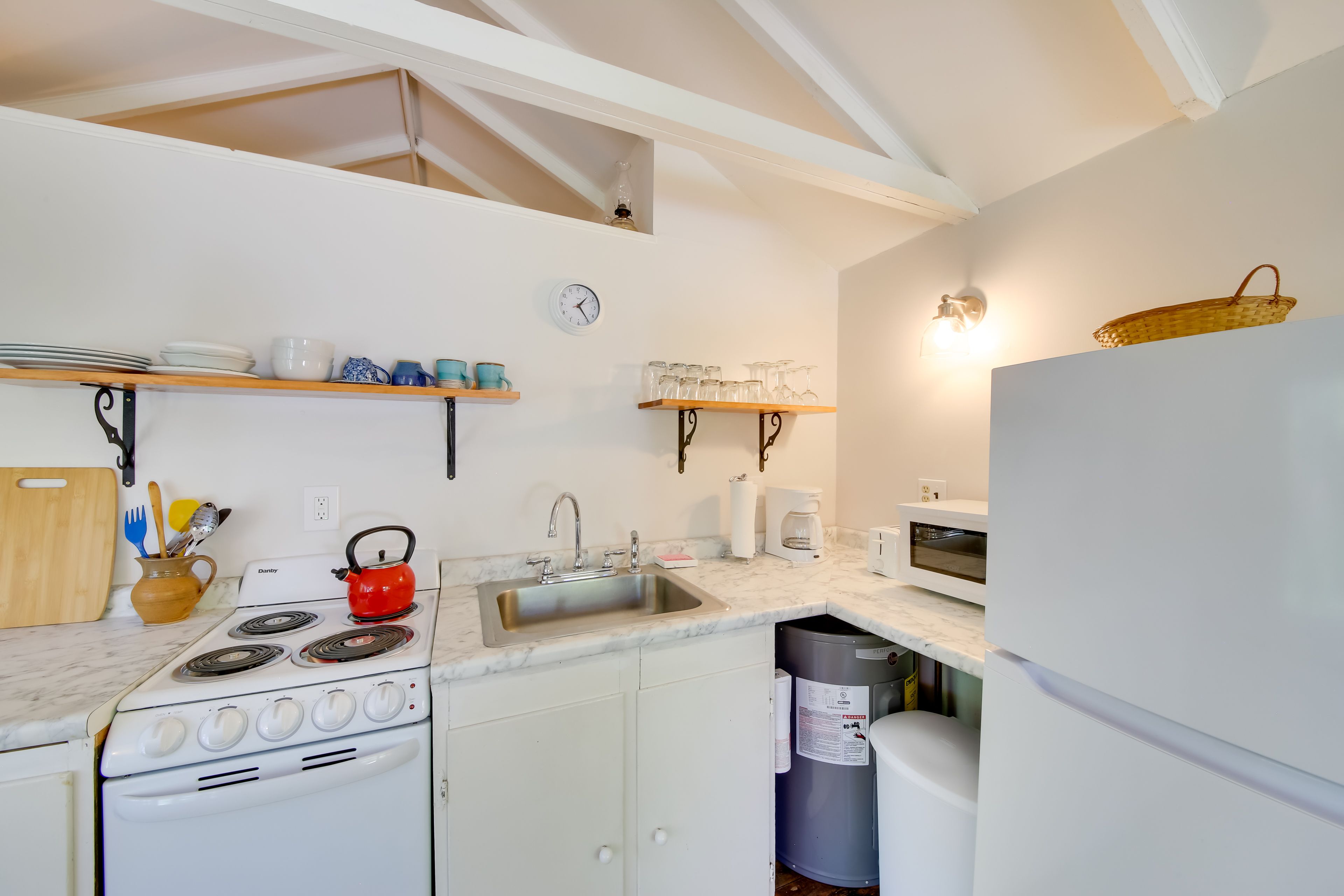 Kitchen | Main Level | Toaster | Spices