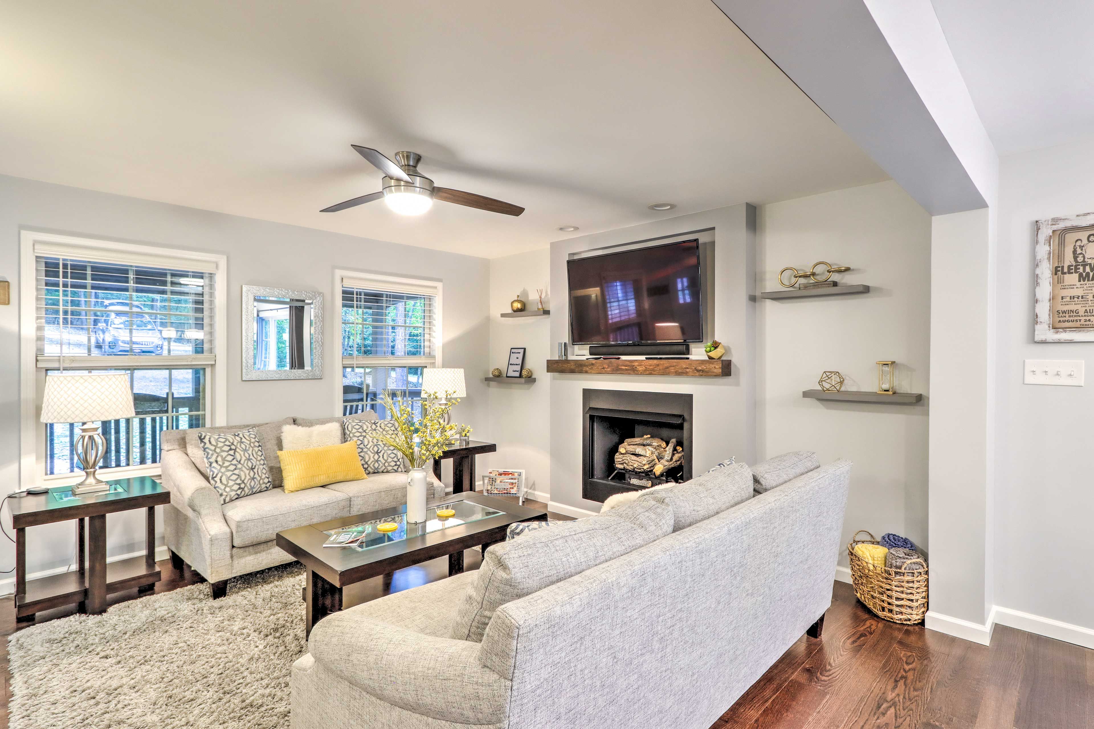 Warne Vacation Rental | 867 Sq Ft | 1BR | 1BA | Step-Free Access