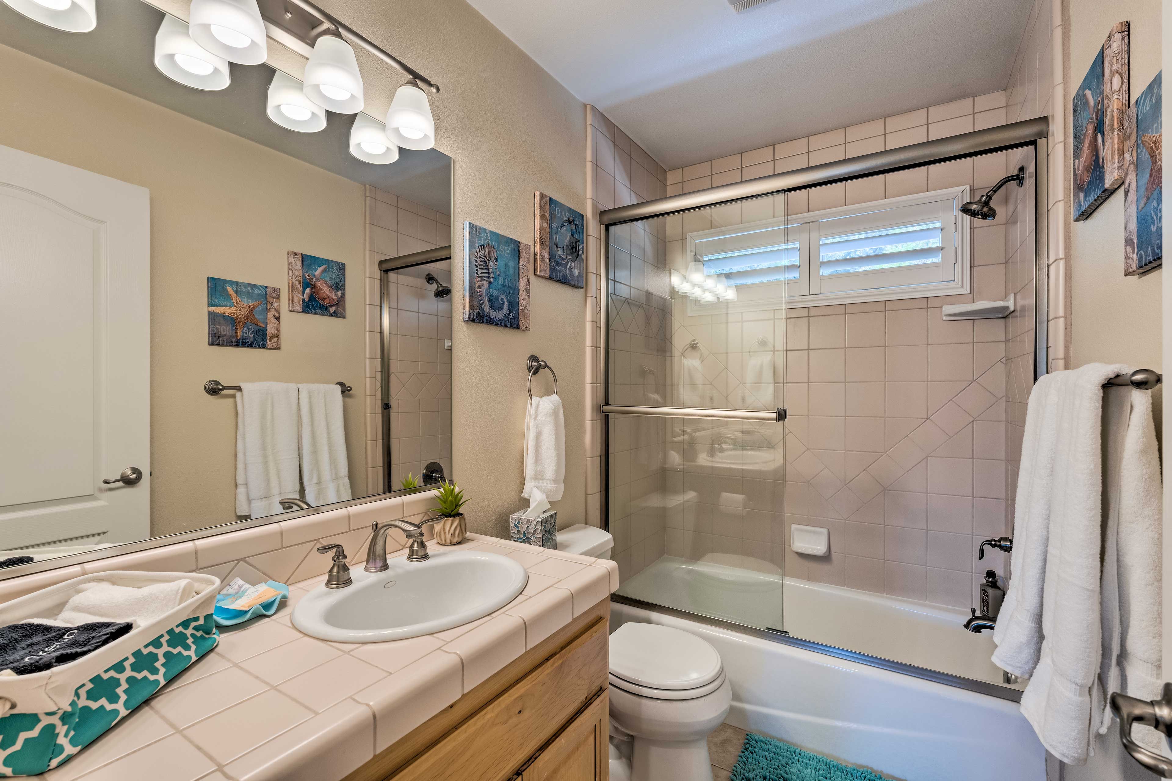 Full Bathroom | Hair Dryer