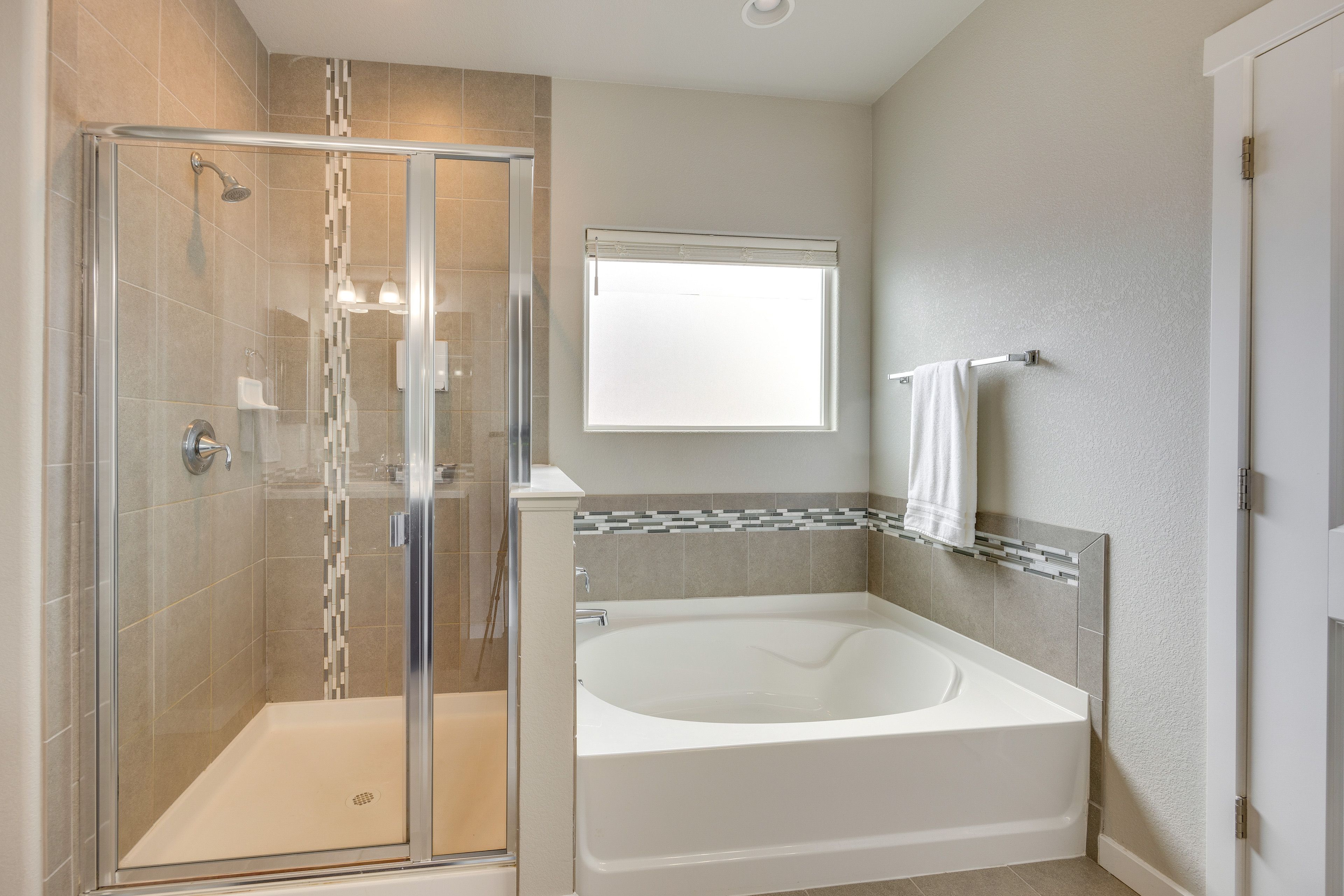 En-Suite Bathroom | Towels Provided