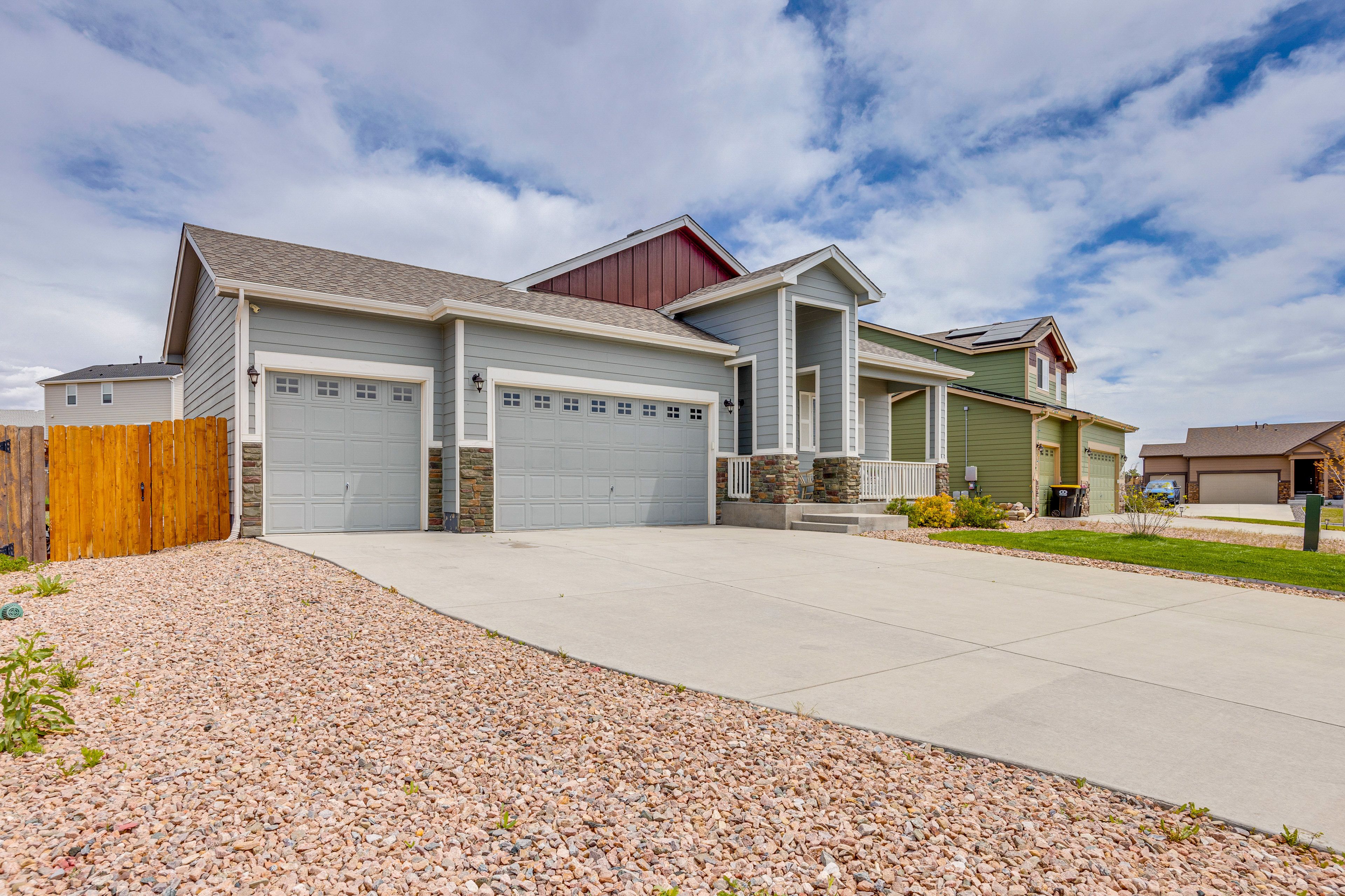 Parking | Garage (2 Vehicles) | Driveway (3 Vehicles)