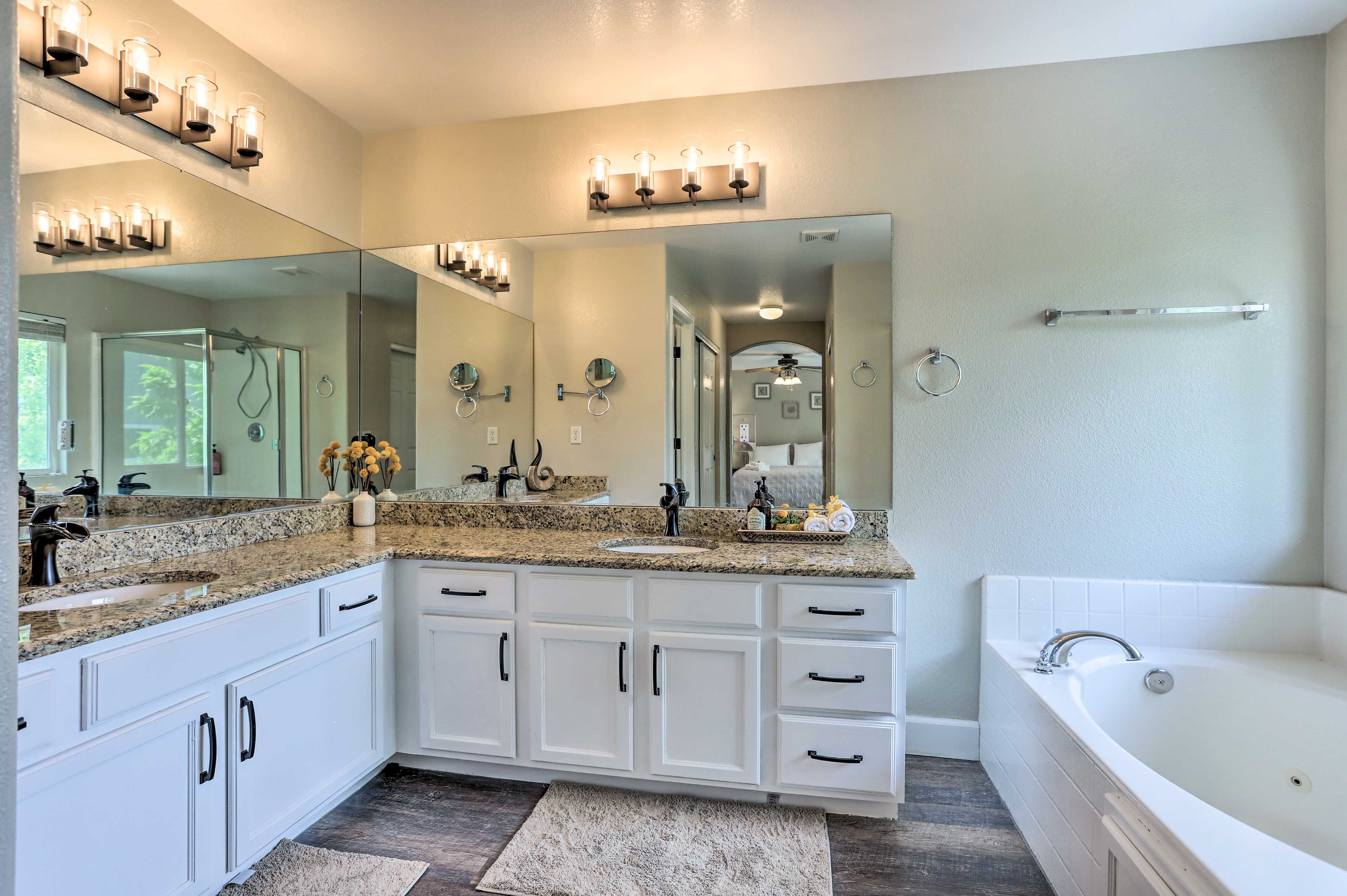 En-Suite Bathroom | Hair Dryer