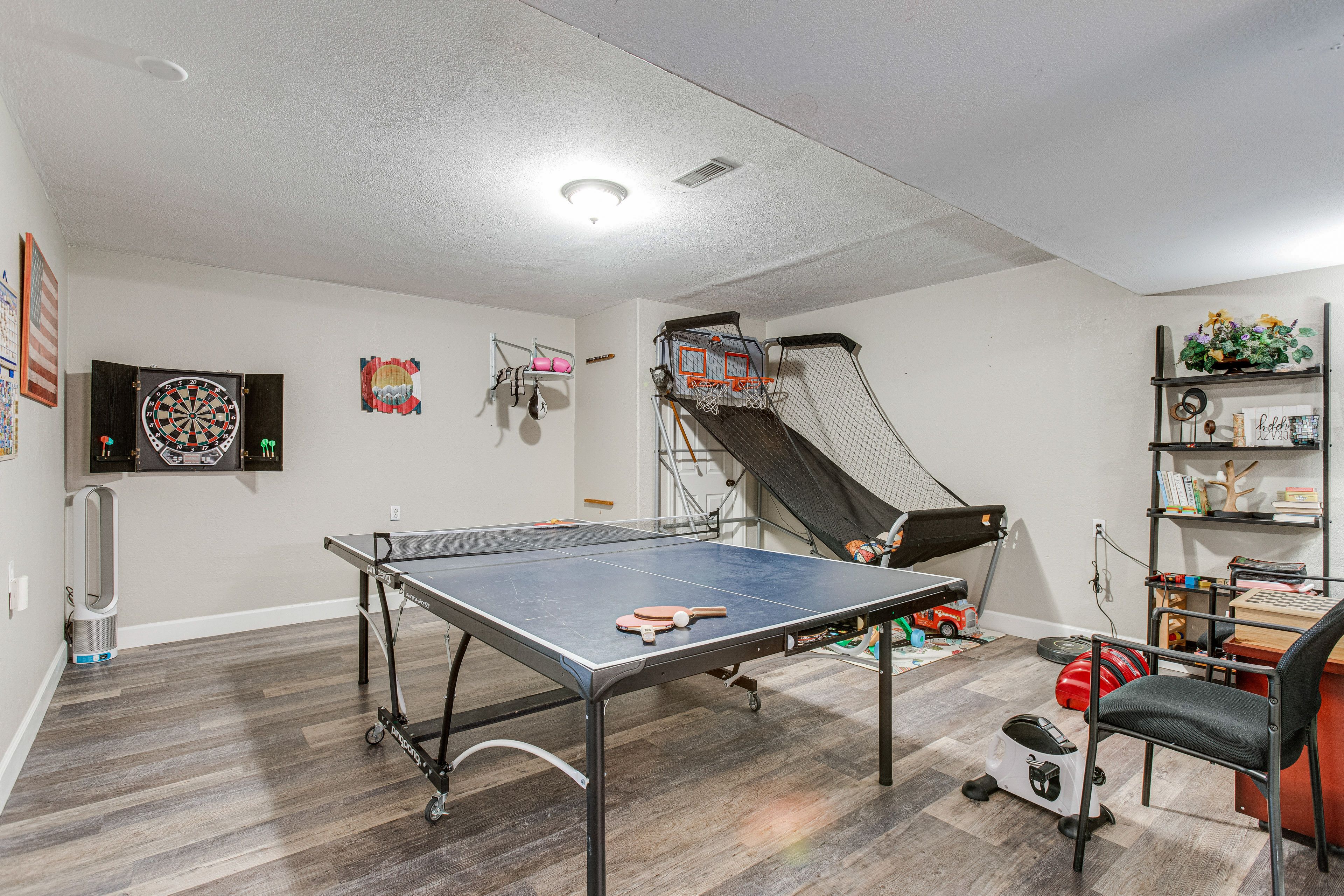 Game Room | Dart Board | Full-Size Ping Pong | Double Plate Indoor Basket
