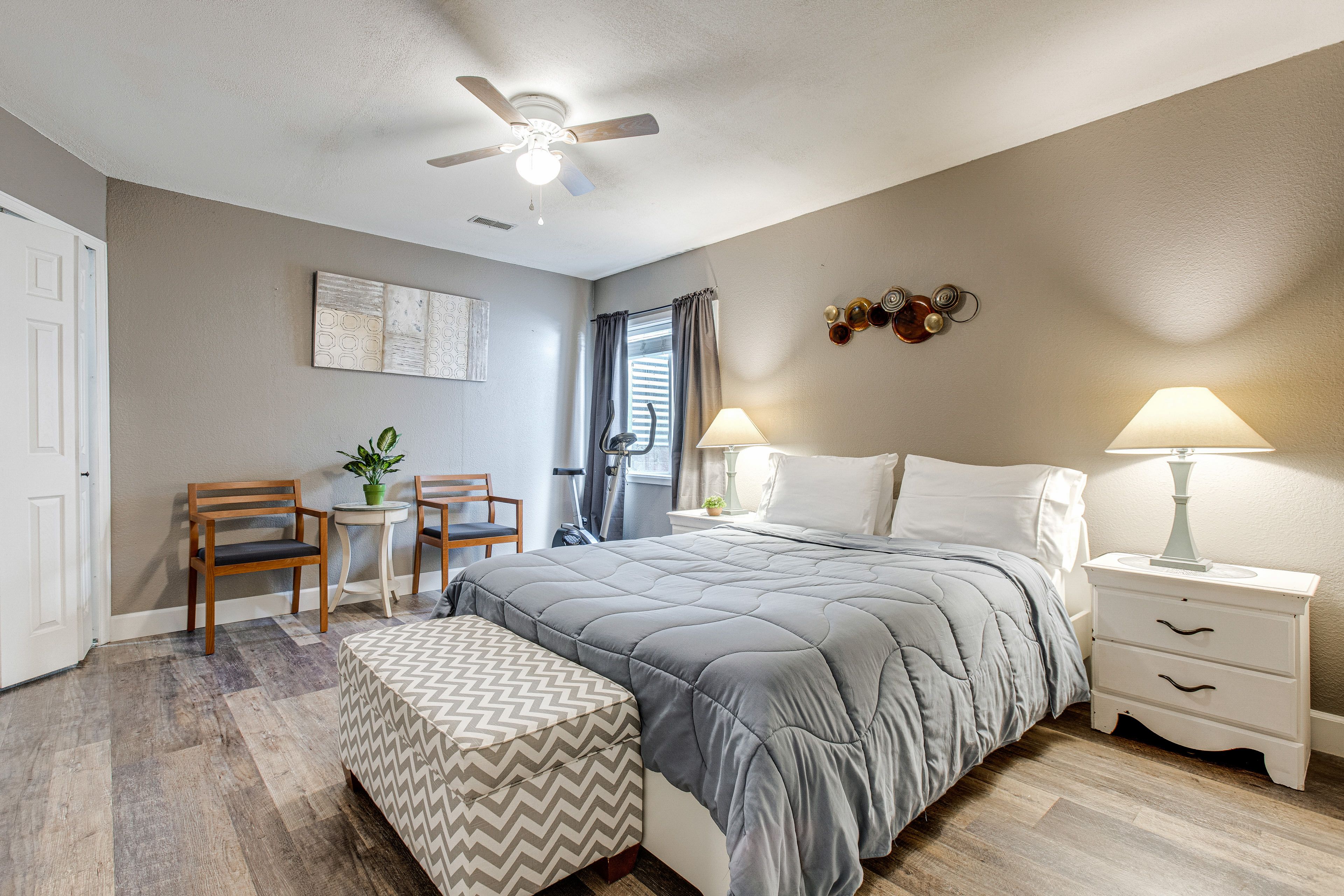 Bedroom 5 | Lower Level | Queen Bed | Foam Twin Mattress (Closet)