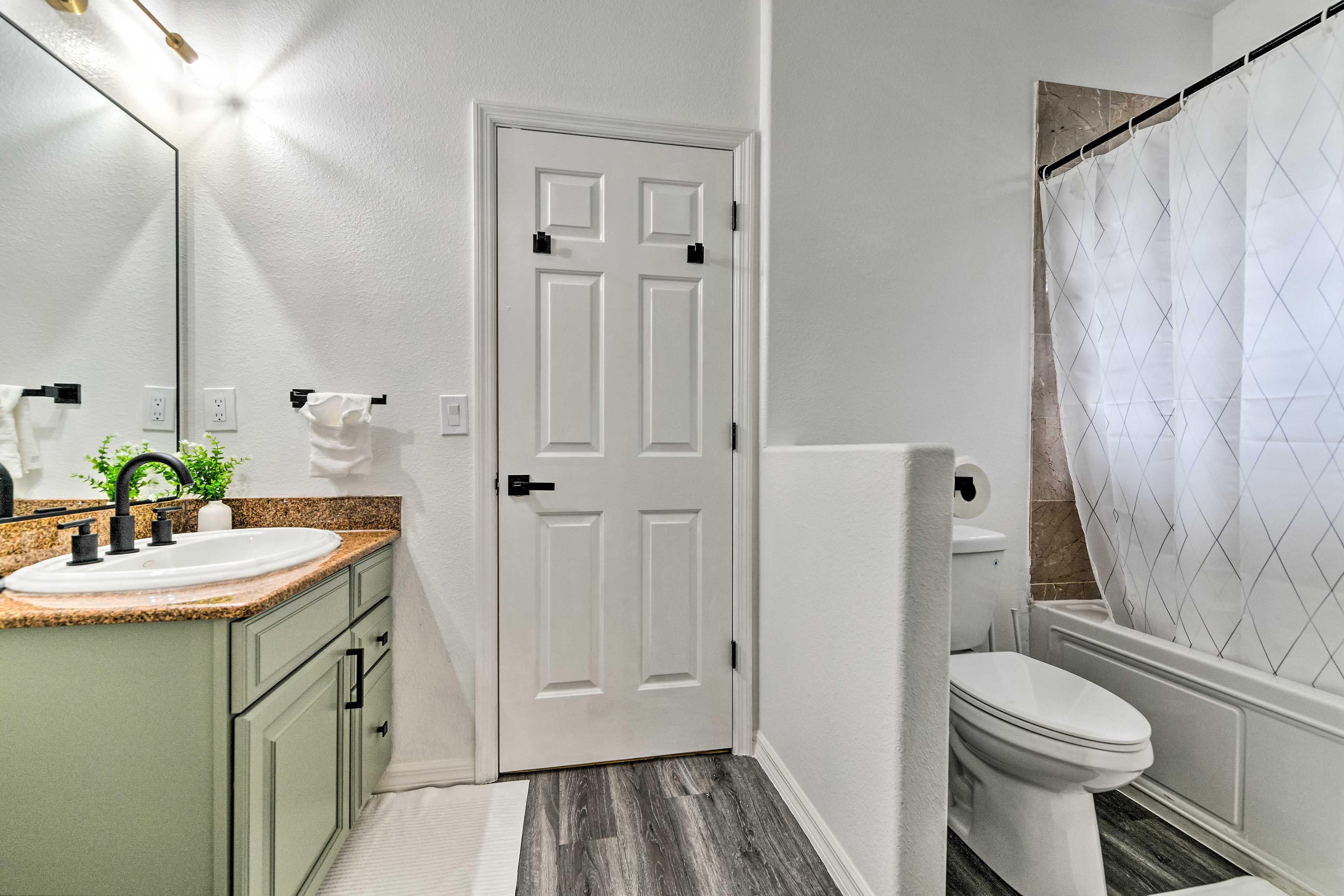 Full Bathroom