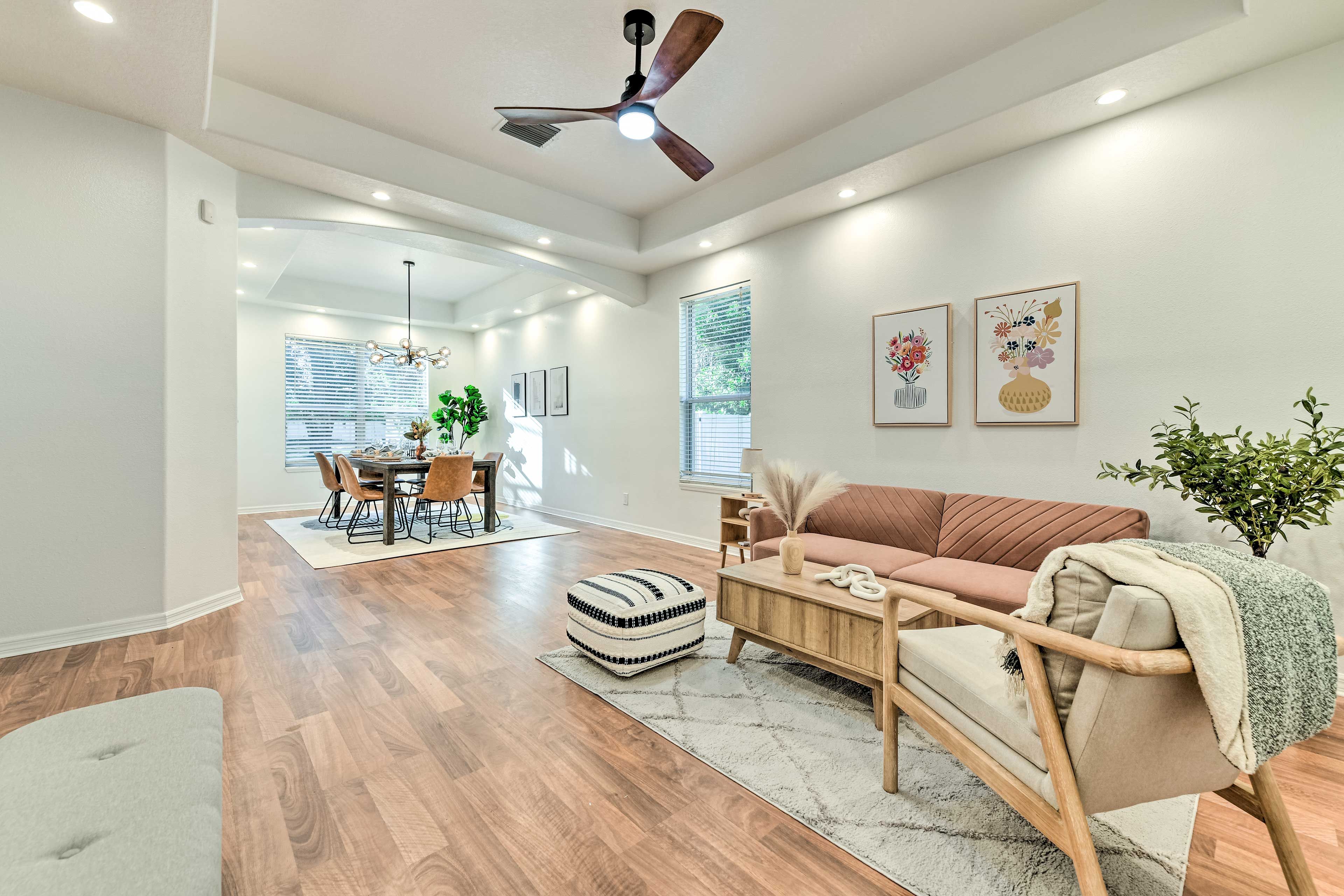 2nd Living Room