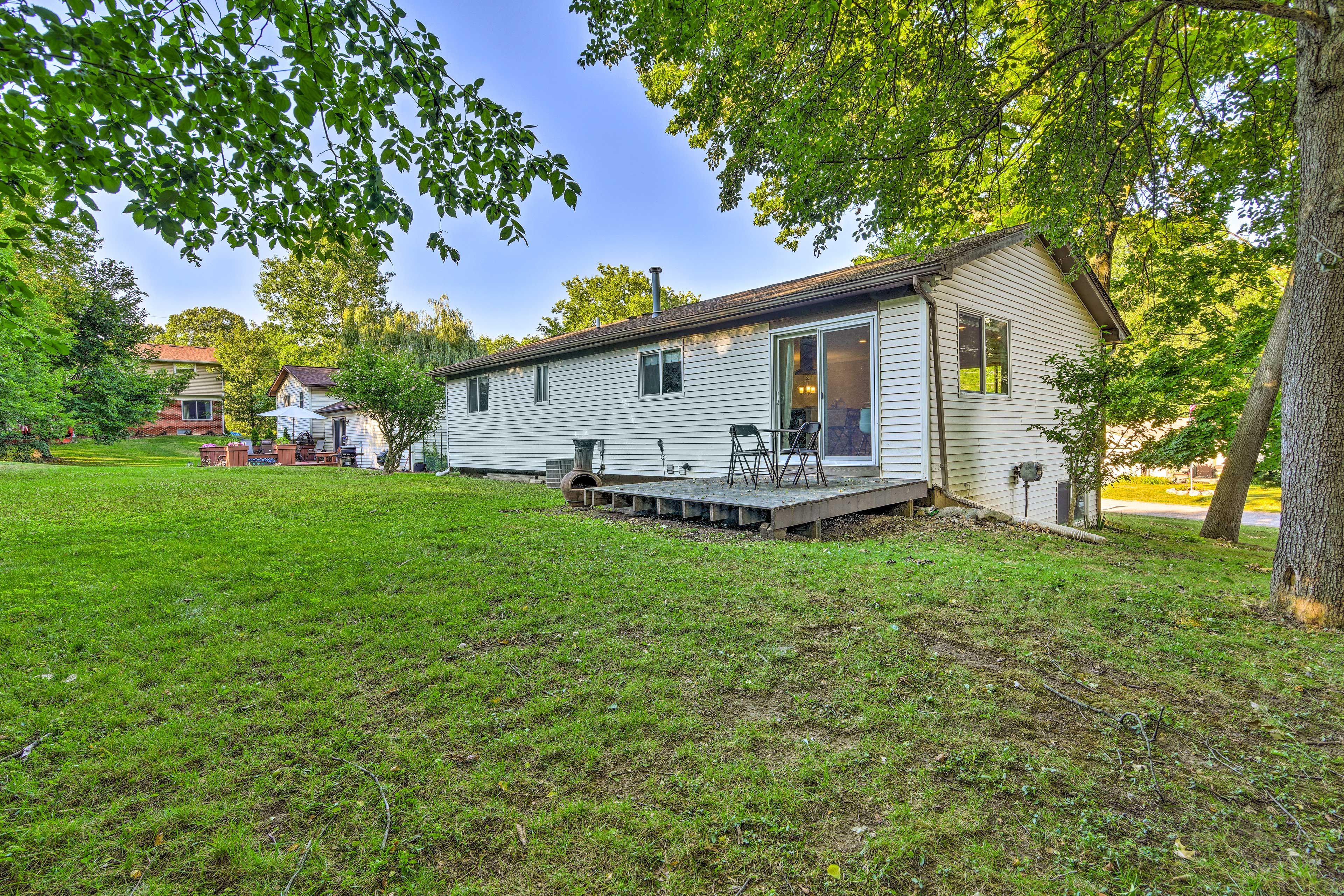 Yard | Chiminea (BYOW) | Pet Friendly w/ Fee (Paid Pre-Trip)