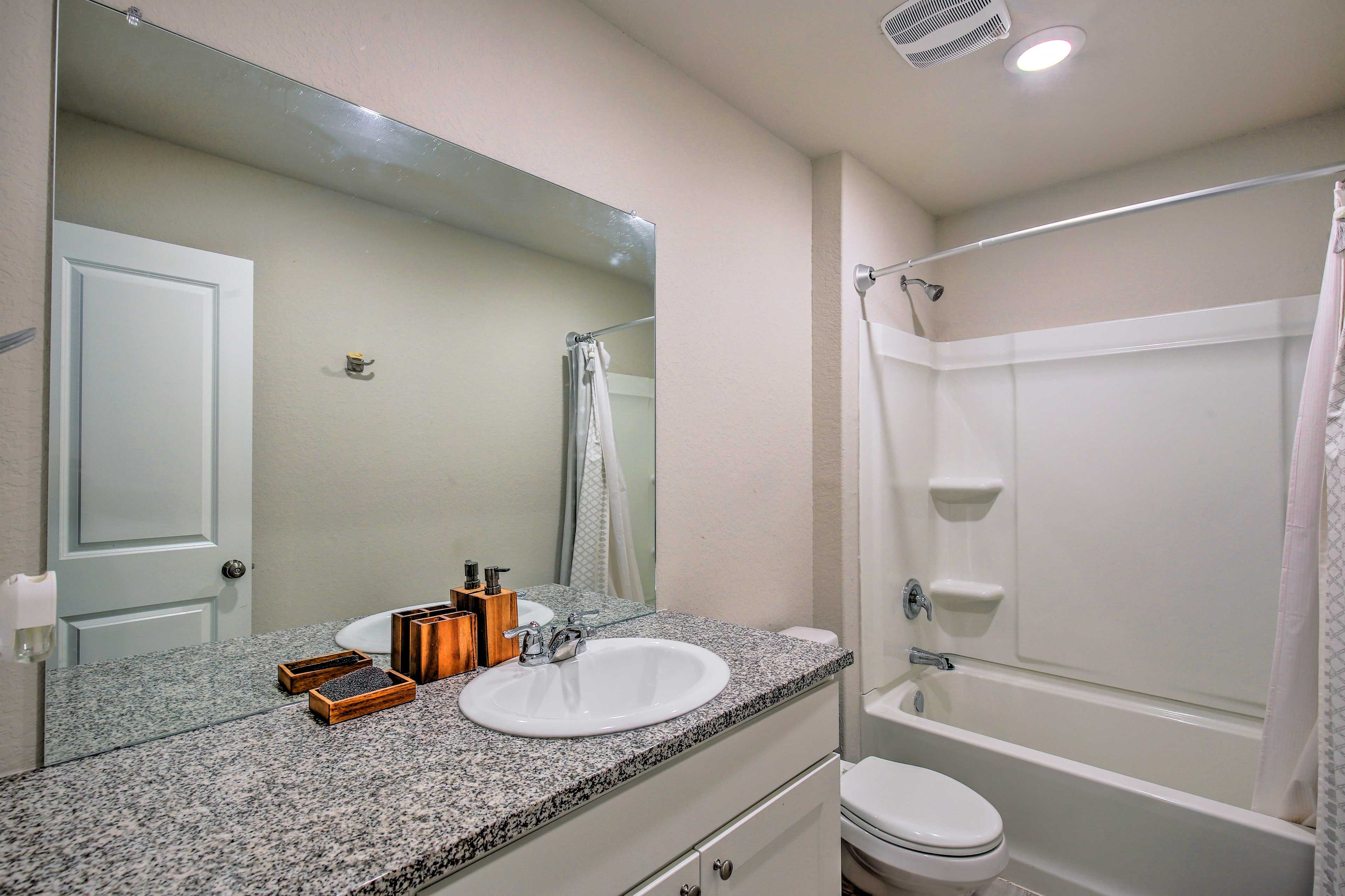 En-Suite Bathroom | Towels Provided