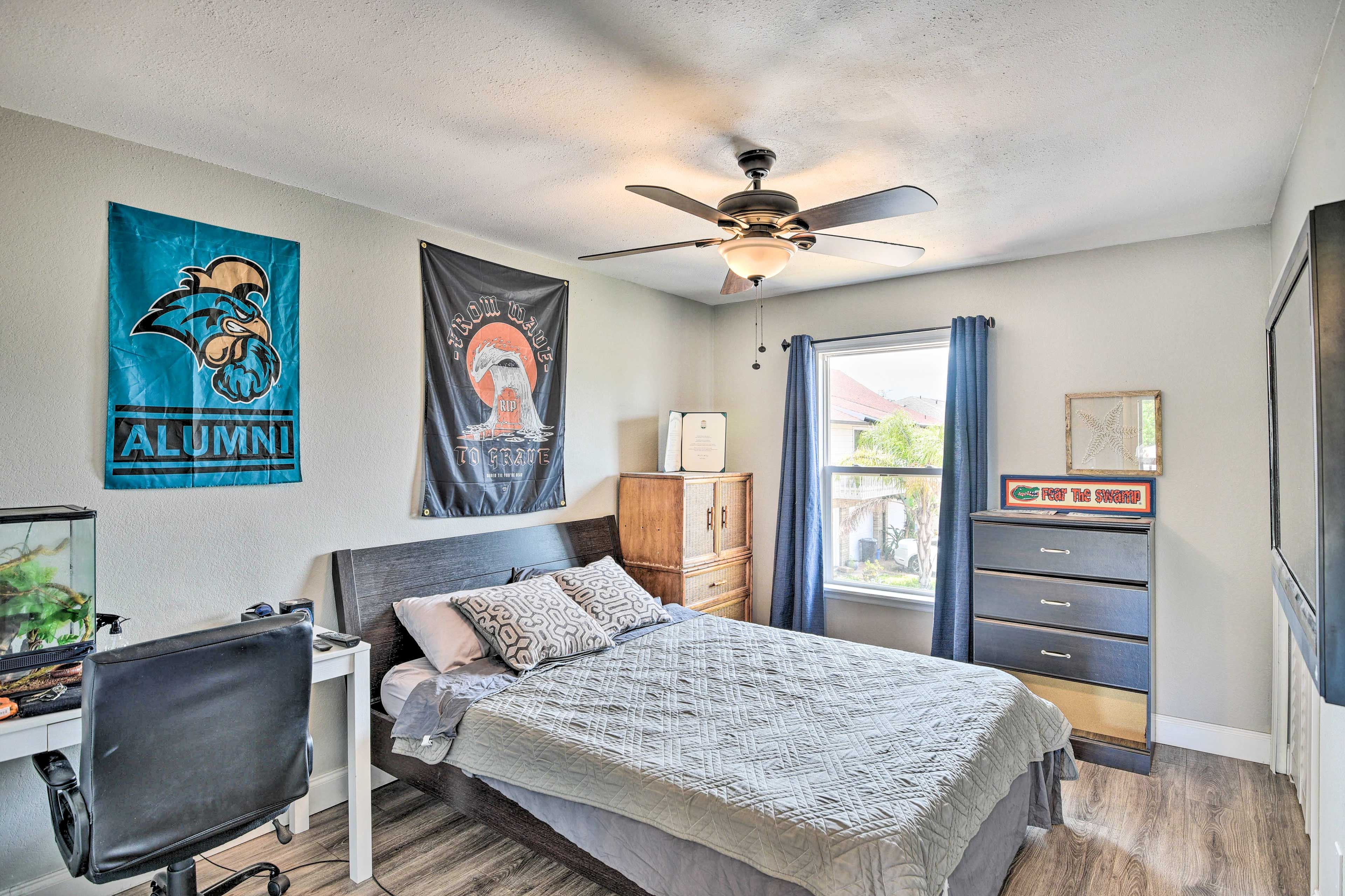 Bedroom 2 | Upper Level | Queen Bed