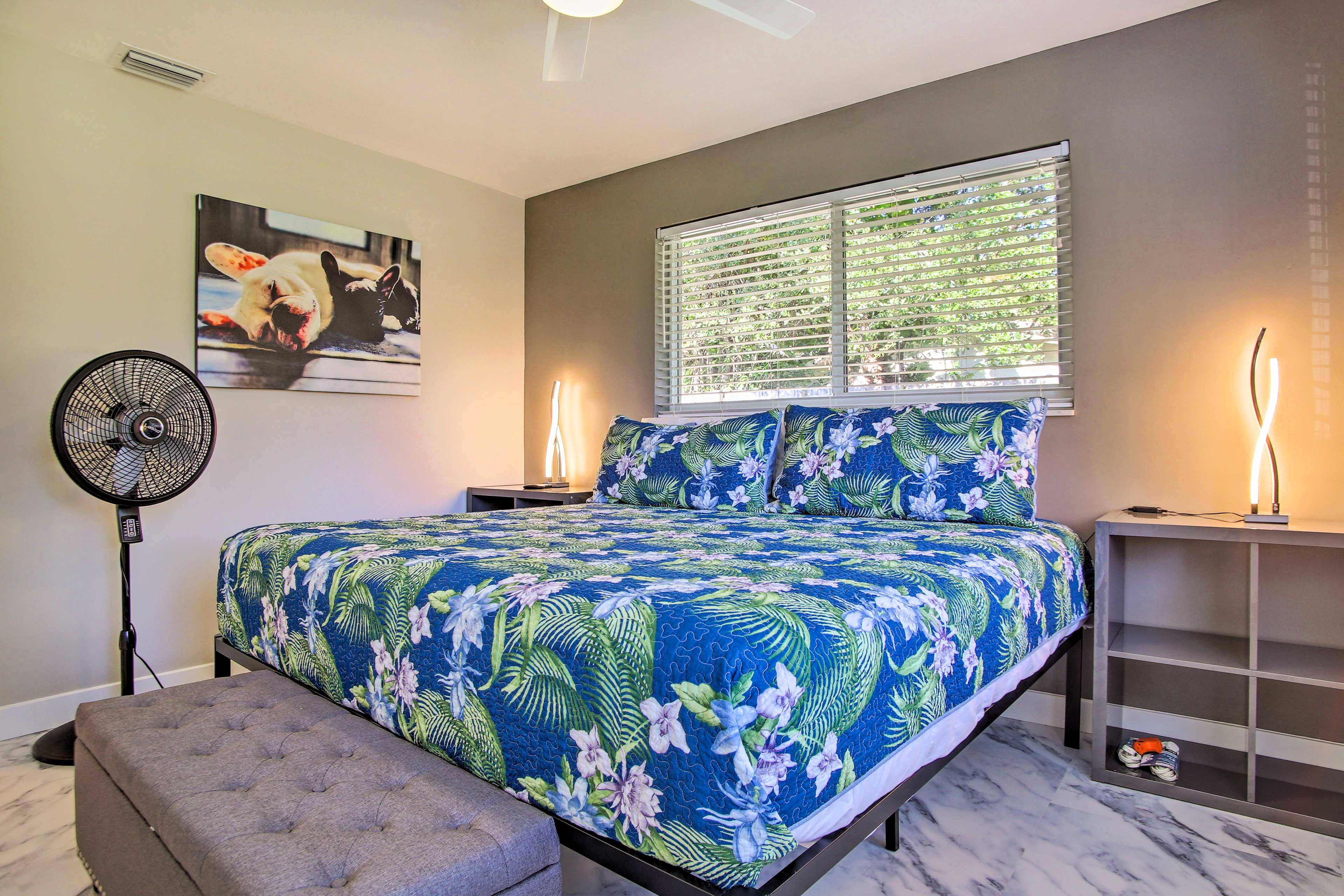 Bedroom 1 | King Bed | Linens Provided