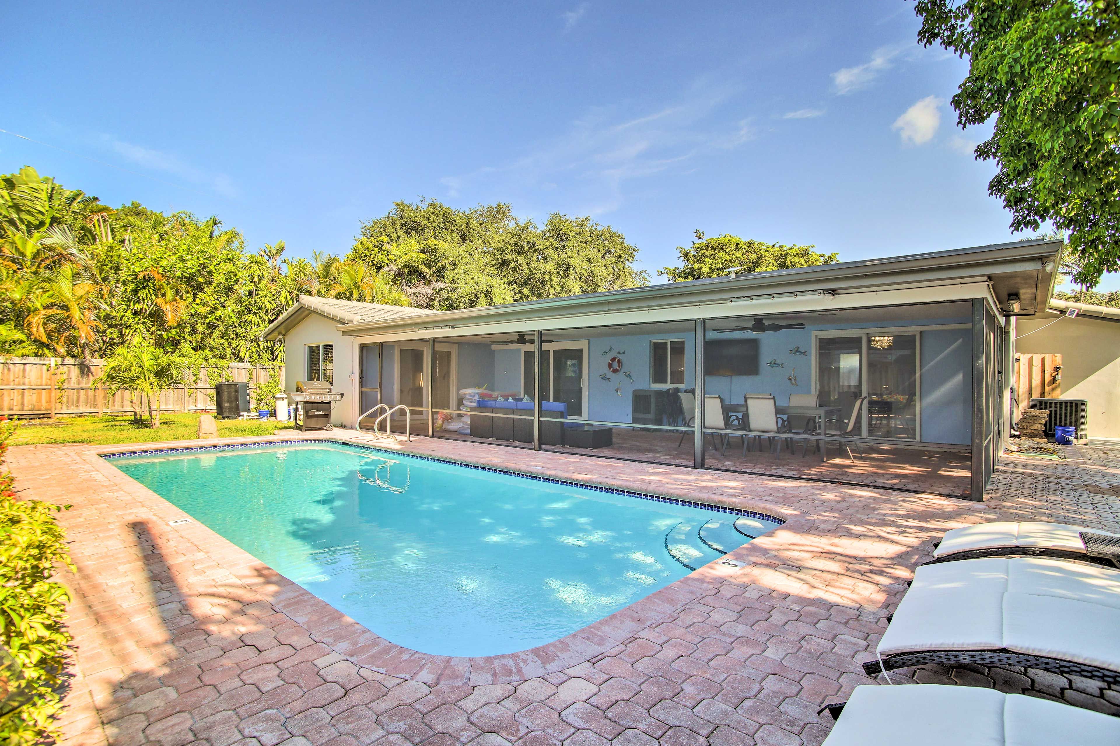 Private Pool |  Optional Pool Heat (Paid Pre-Trip) | Security Cameras