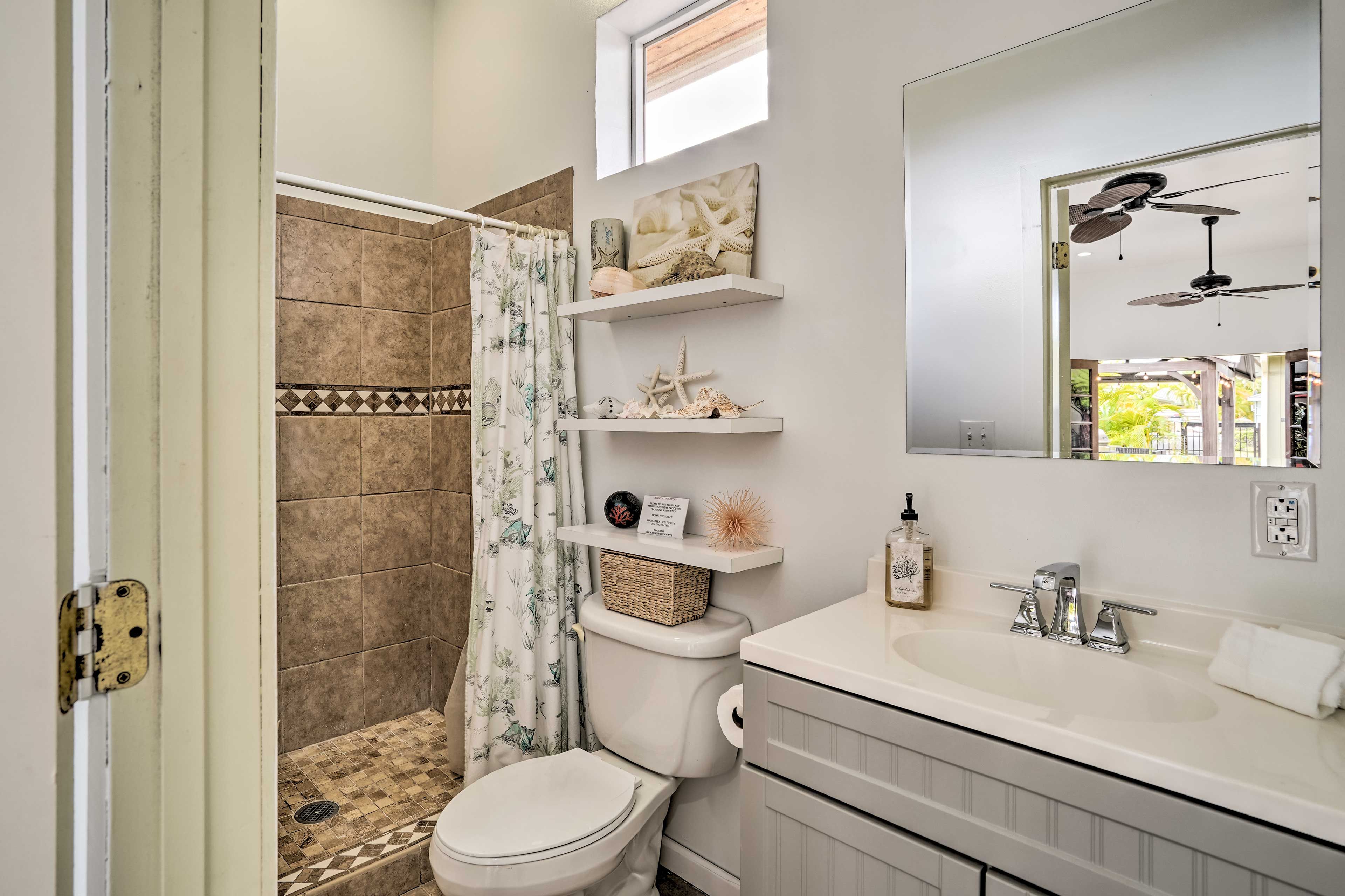 Full Bathroom | Hair Dryer