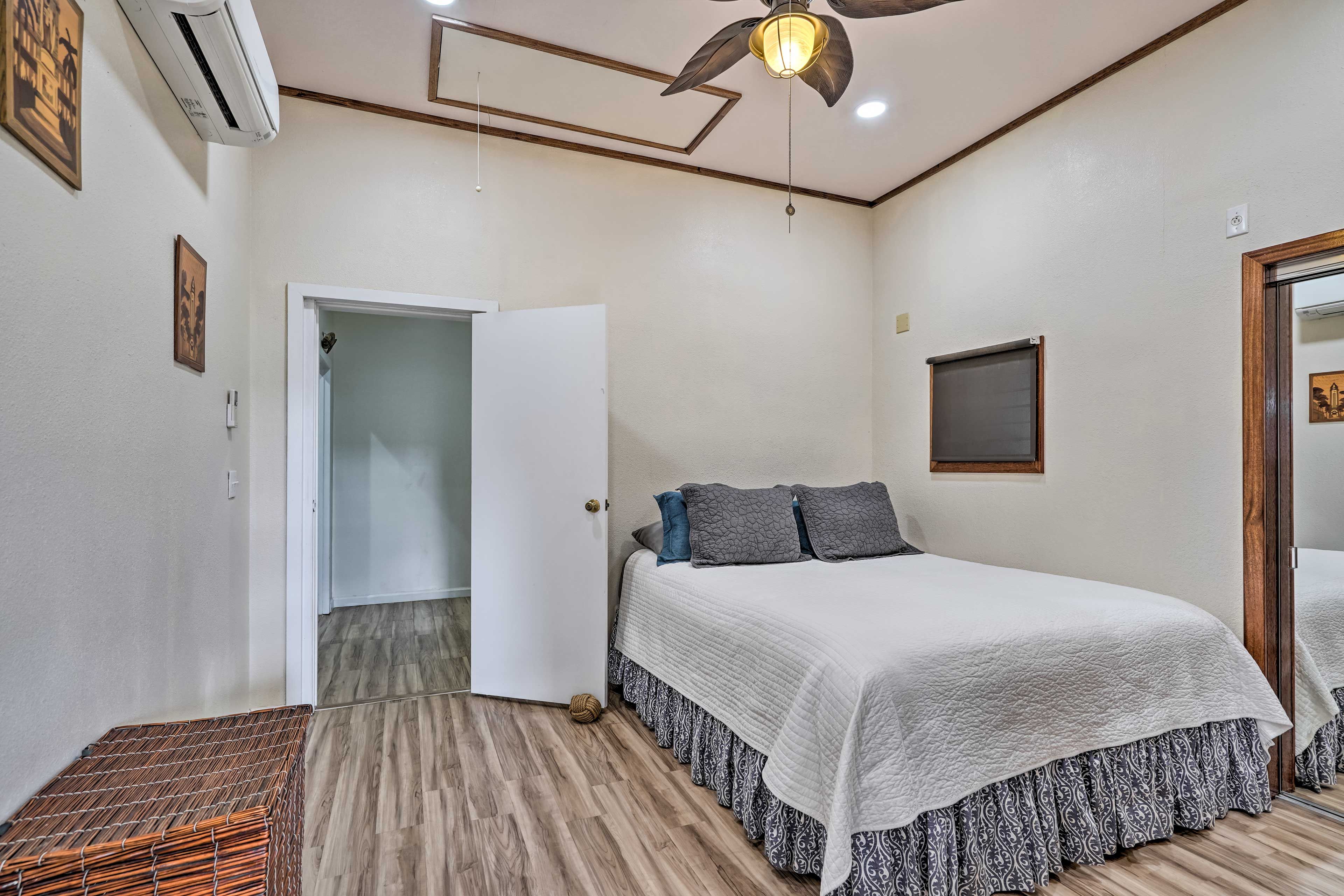 Bedroom 3 | King Bed