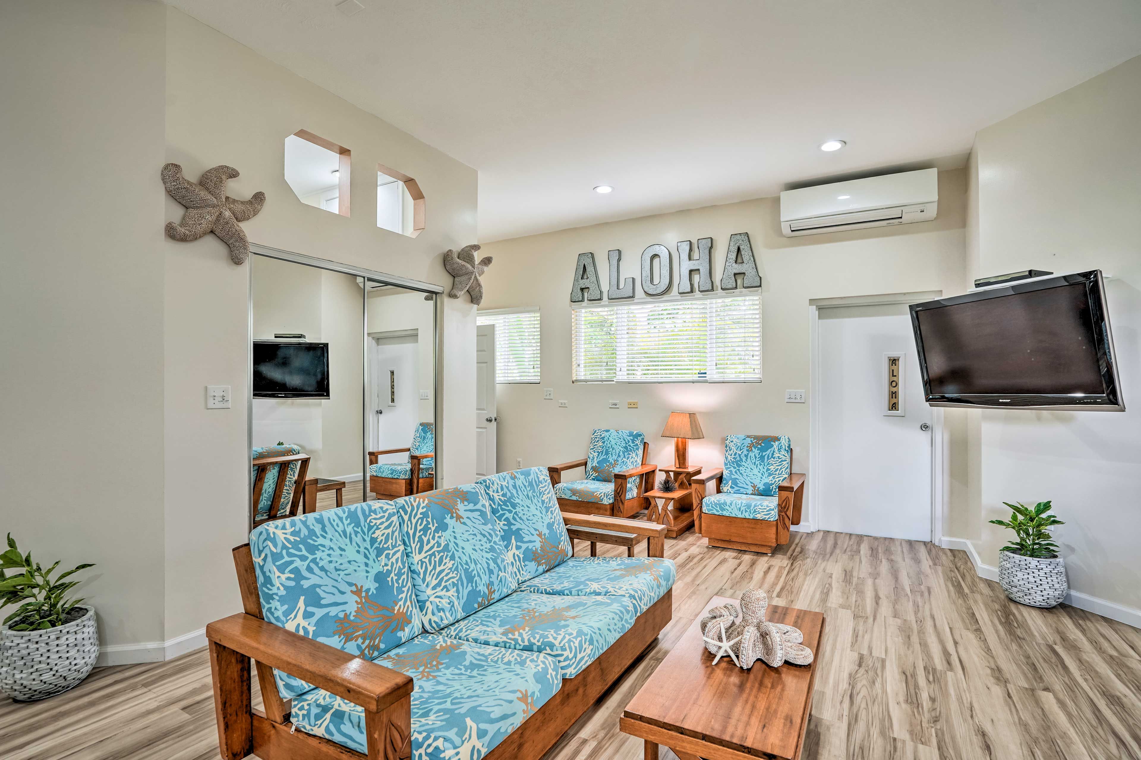Living Room | Free WiFi | Window A/C Units | Smart TV