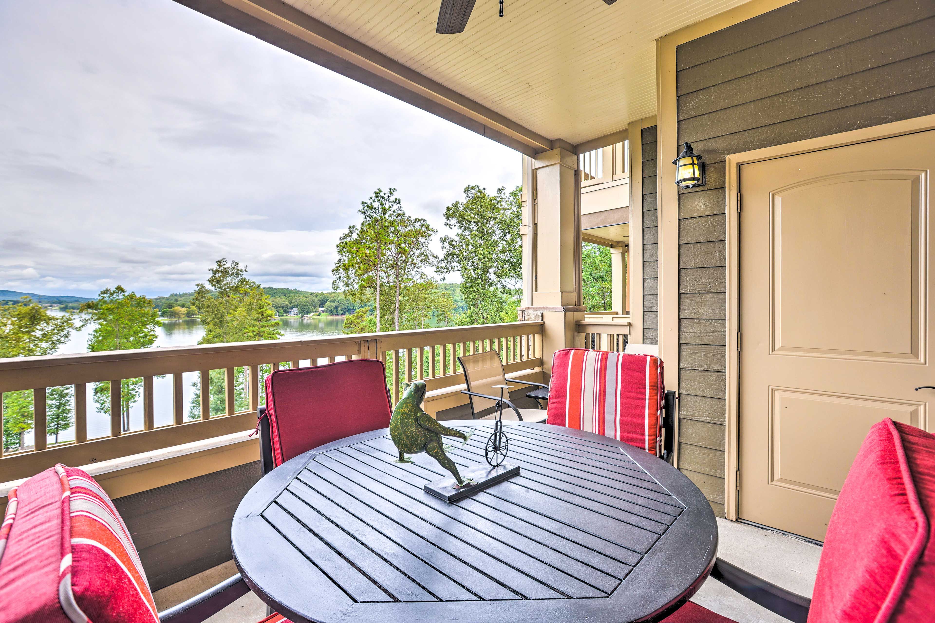 Talladega Vacation Rental | 2BR | 2BA | 1,147 Sq Ft | Step-Free Access