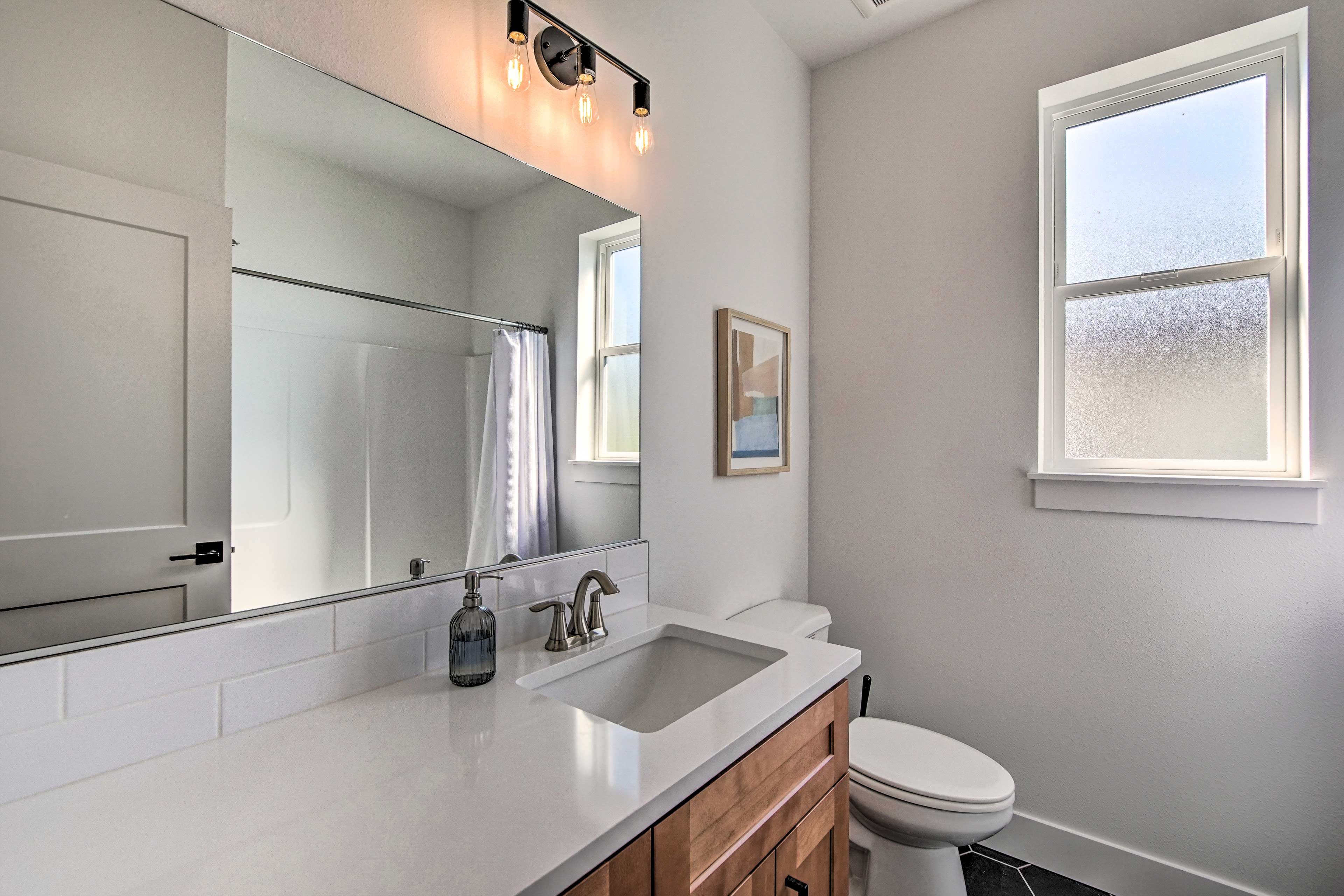 Full Bathroom